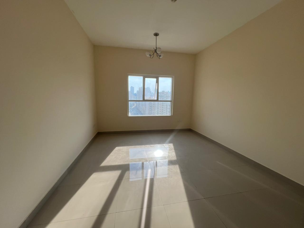 Second tenant • Built-in wardrobes • Spacious • Open view