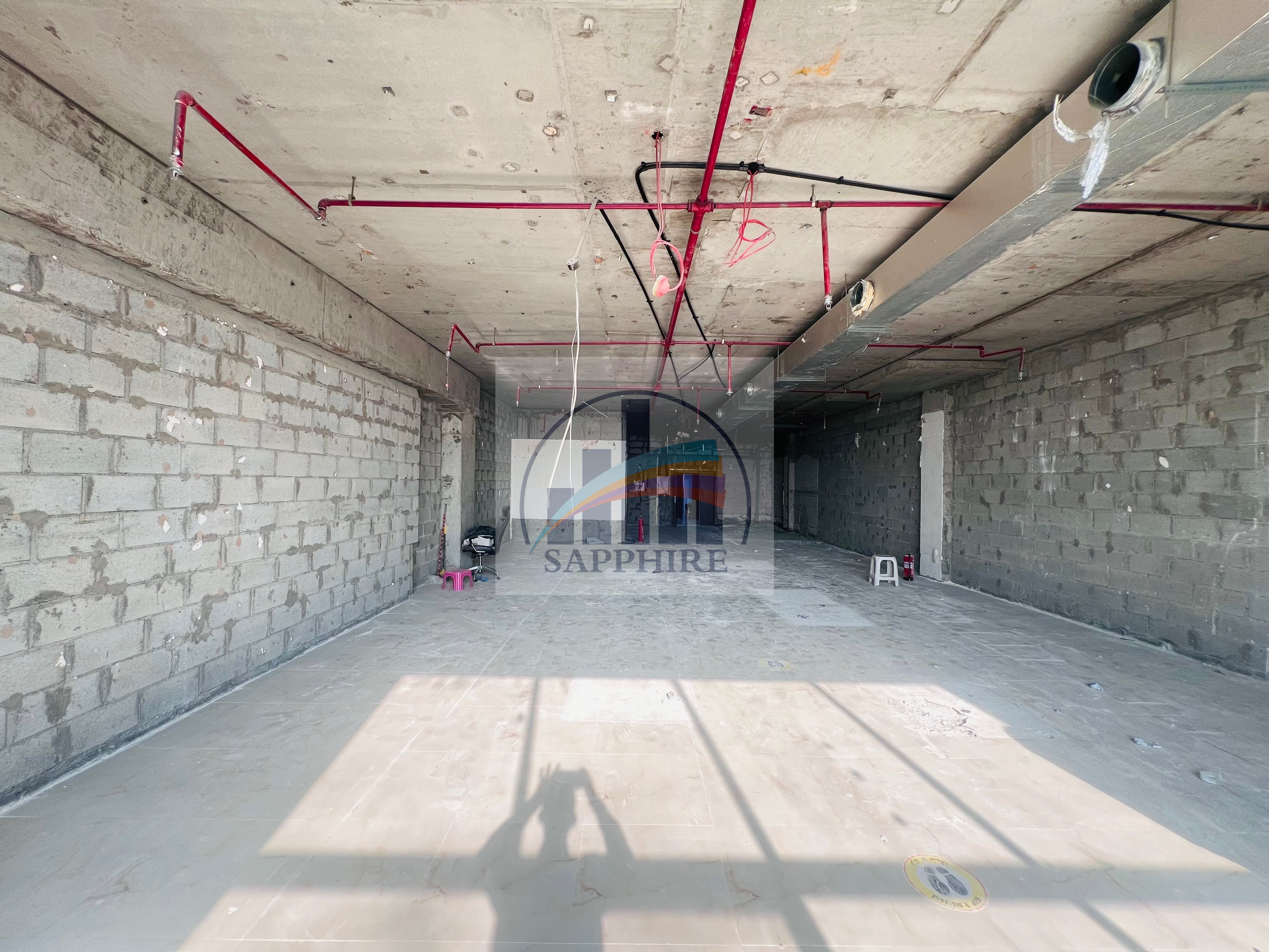 Multiple Parkings || Spacious Office | Call Now