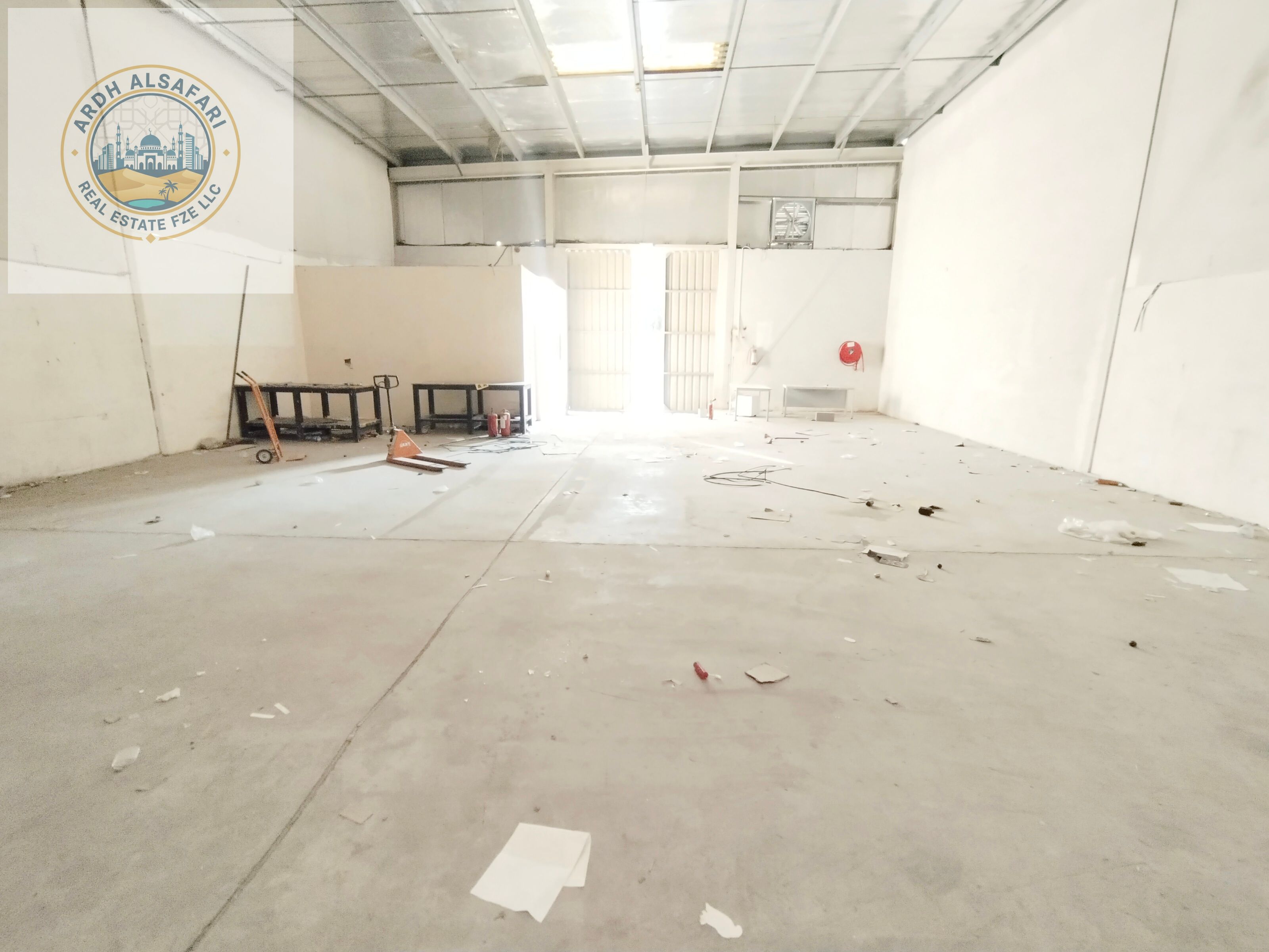 "Spacious warehouse with office space, ideal for logistics or businesses. Ample storage, easy access, and prime location. "