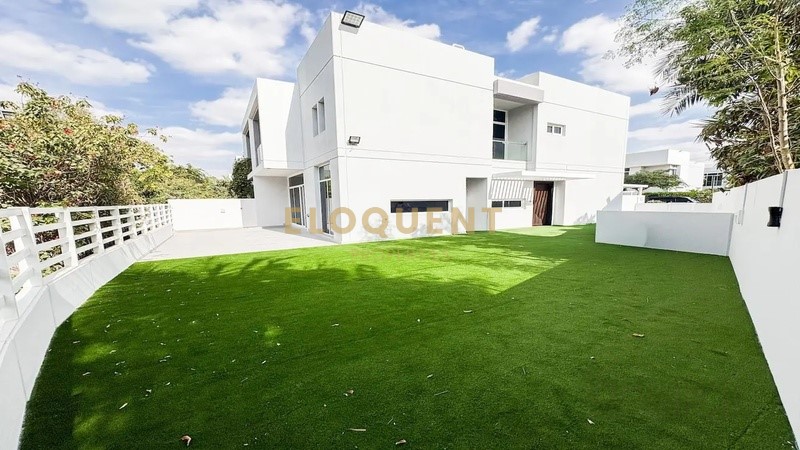 Corner Unit | Spacious Backyard | Near Pool