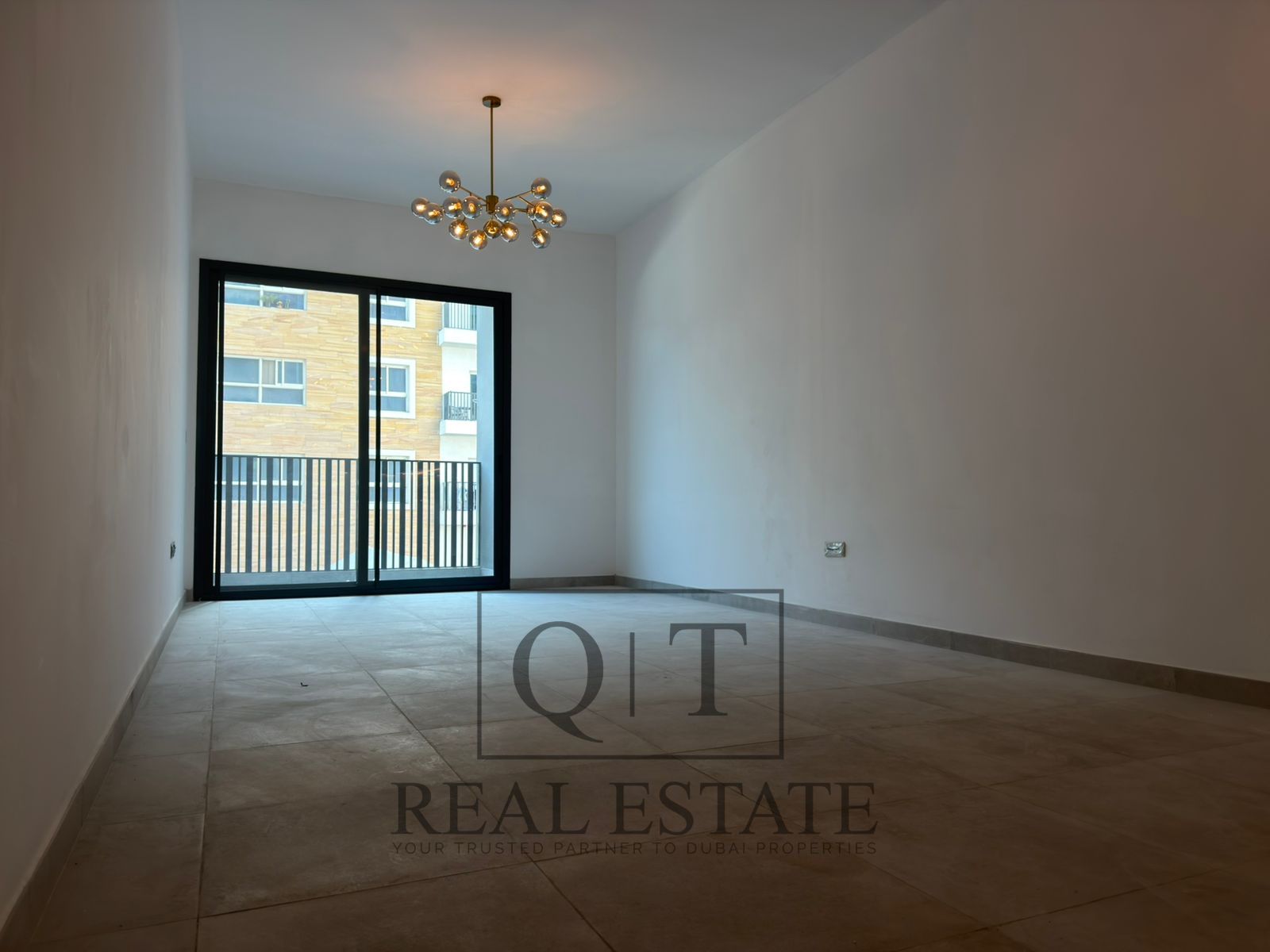 Vacant | 1BR + Maid | Community View