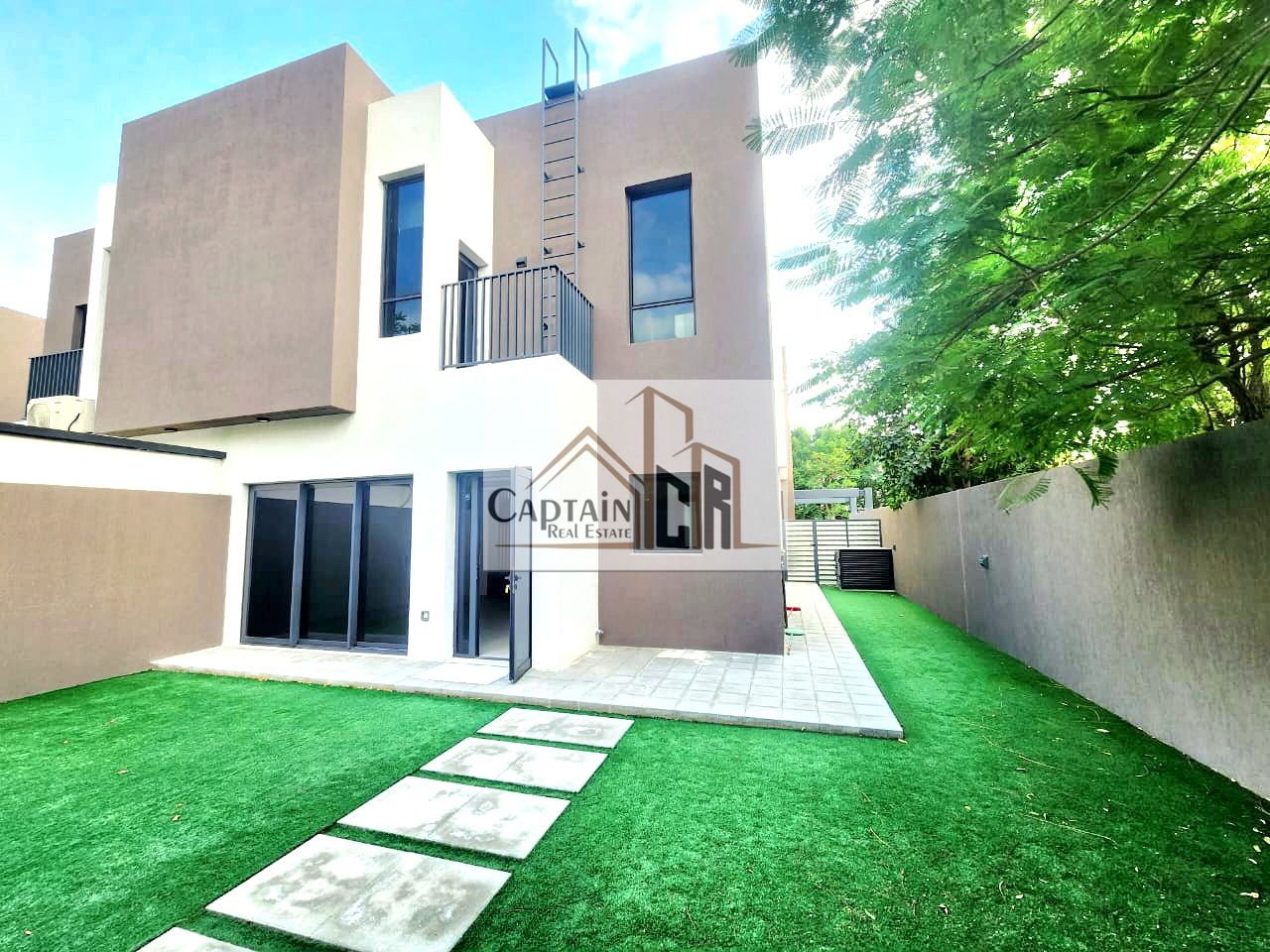 Elegant Garden Townhouse | Contemporary 3BHK + Maid’s Room | Private Green Space | Sarab Community, Aljada