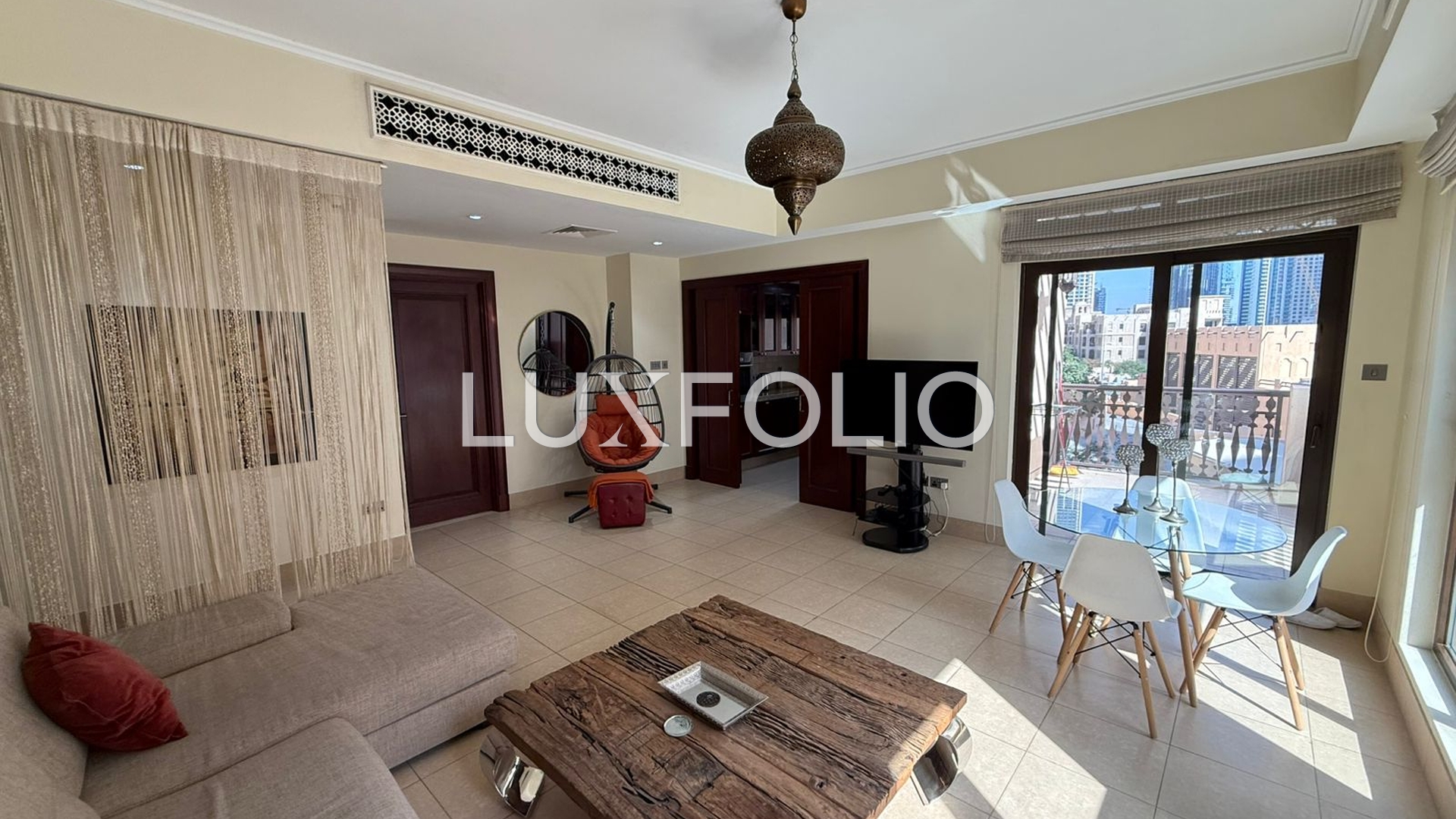 Fully Furnished | Large Layout | Bright | Terrace