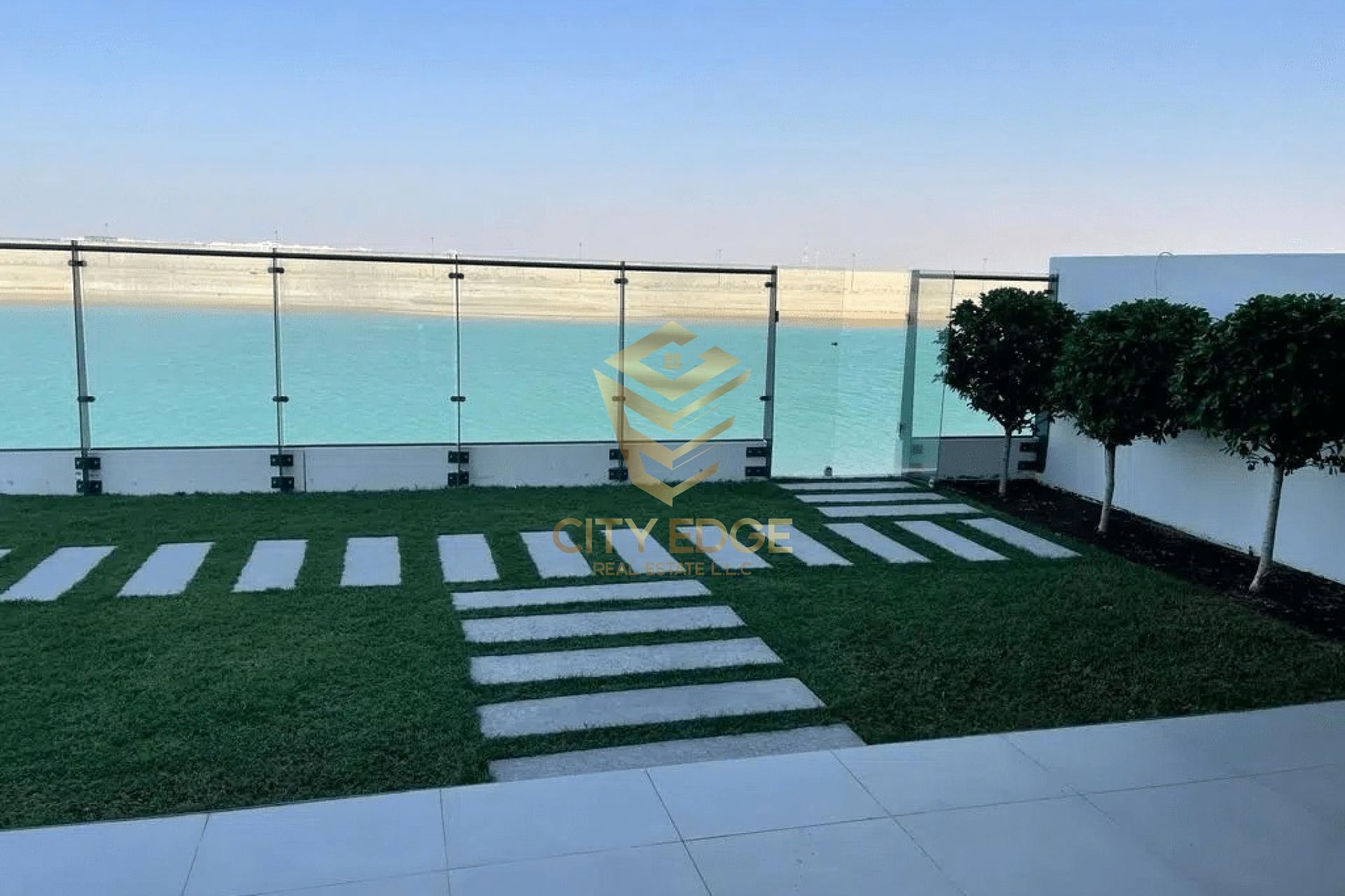 6 bed villa + maid + driver |Seaview|50% Discount