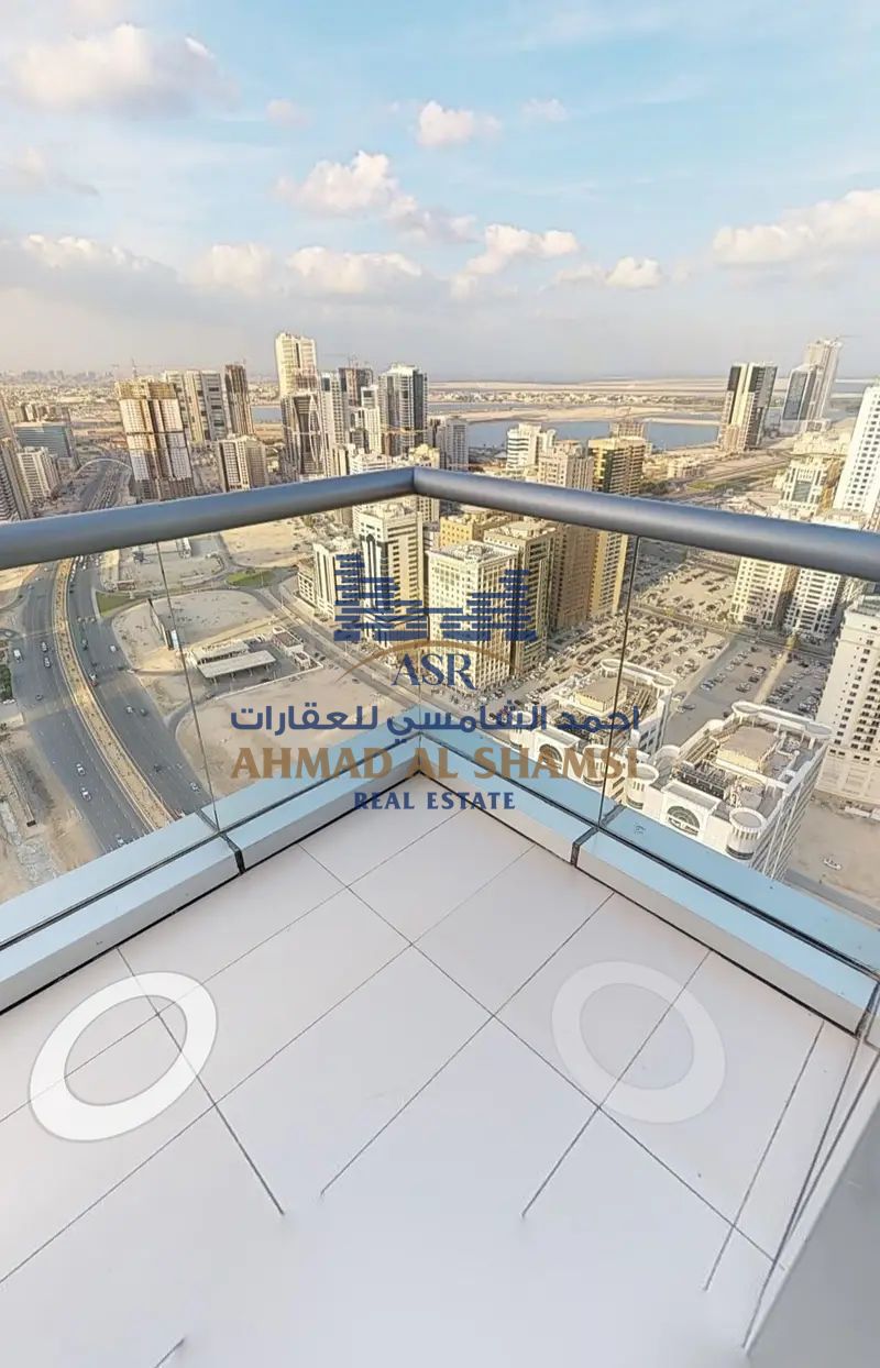 Parking Free || Luxurious || 3BHK + Maid || 2 Balconies || Gym, Pool || Available On Very Prime location