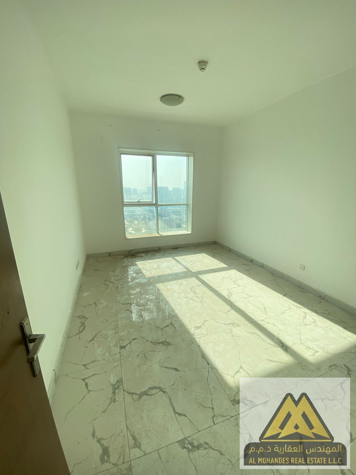 Luxury 1-Bedroom Apartment for Sale – Tower Al Waha with Panoramic City View