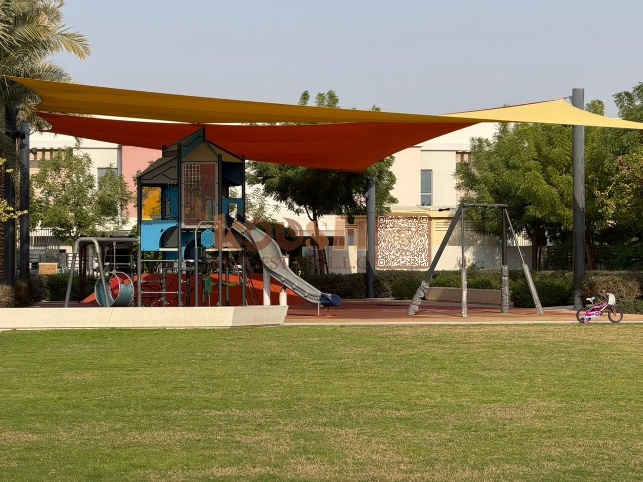 Fully furnished } Minutes from Zahia City Centre