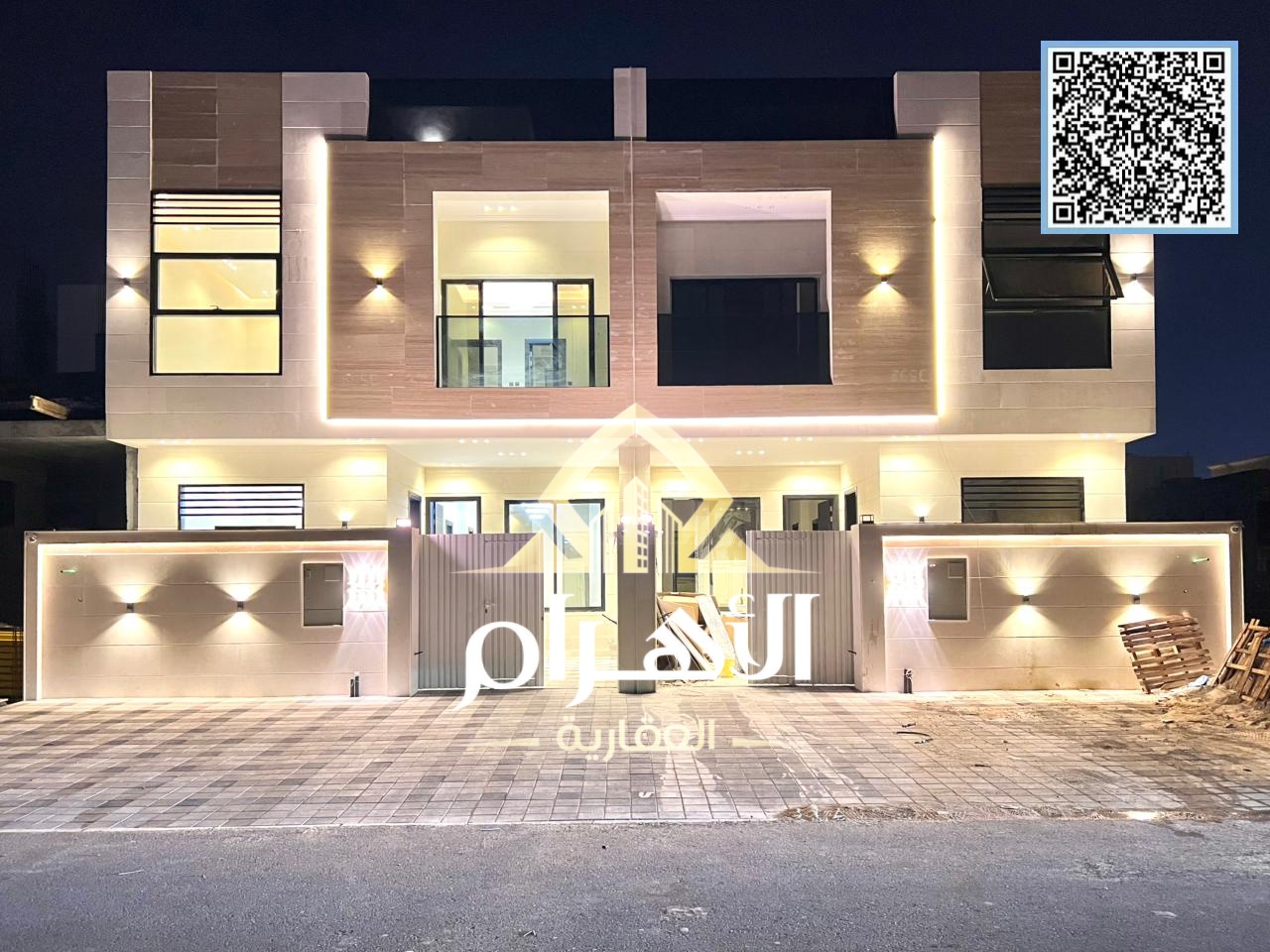 Registration fees included, very attractive price, on the main street, ready to move in, in one of Ajman's most prestigious areas. Freehold ownership
