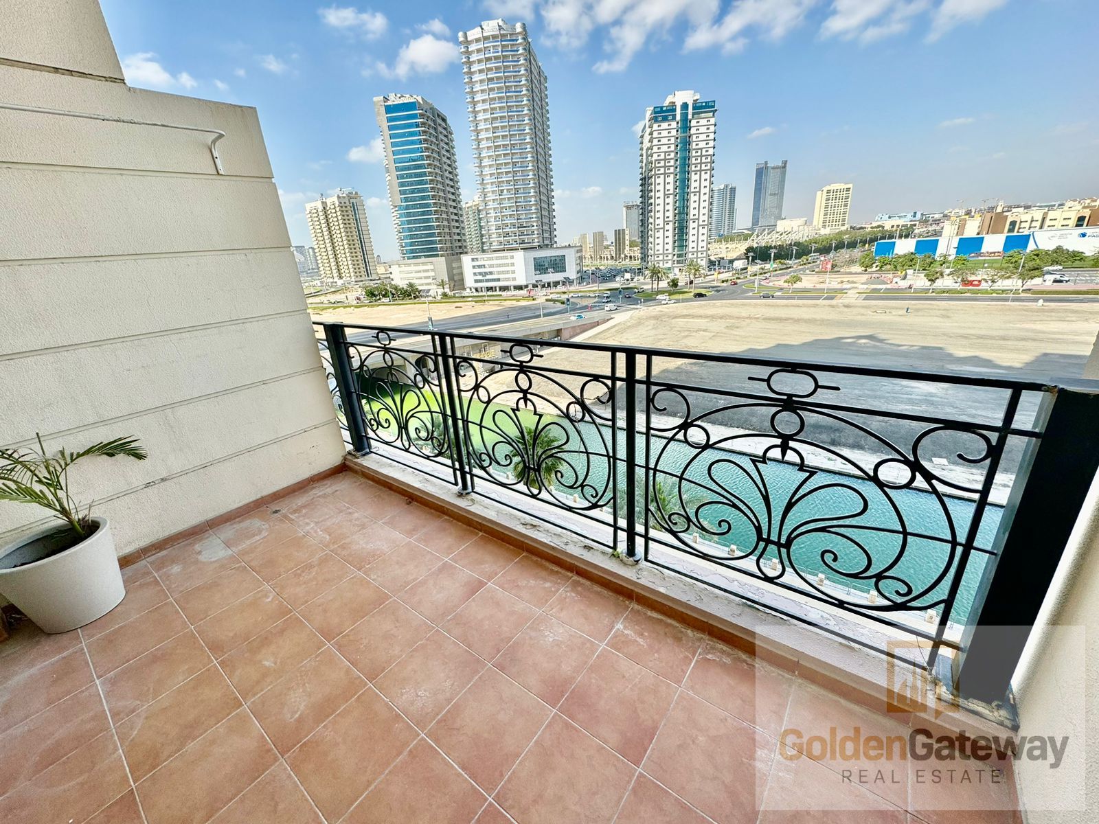 Vacant Soon | Upgraded | Bright Canal View