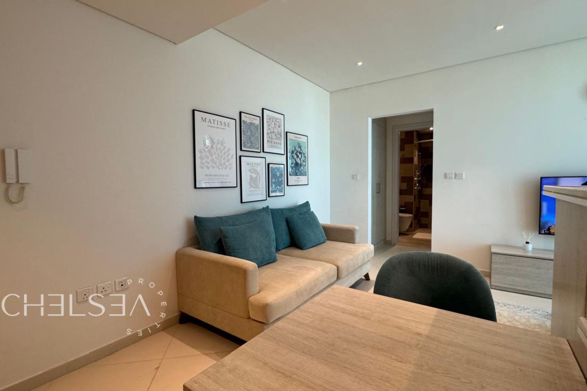 FULLY FURNISHED | PRIME LOCATION | VACANT UNIT