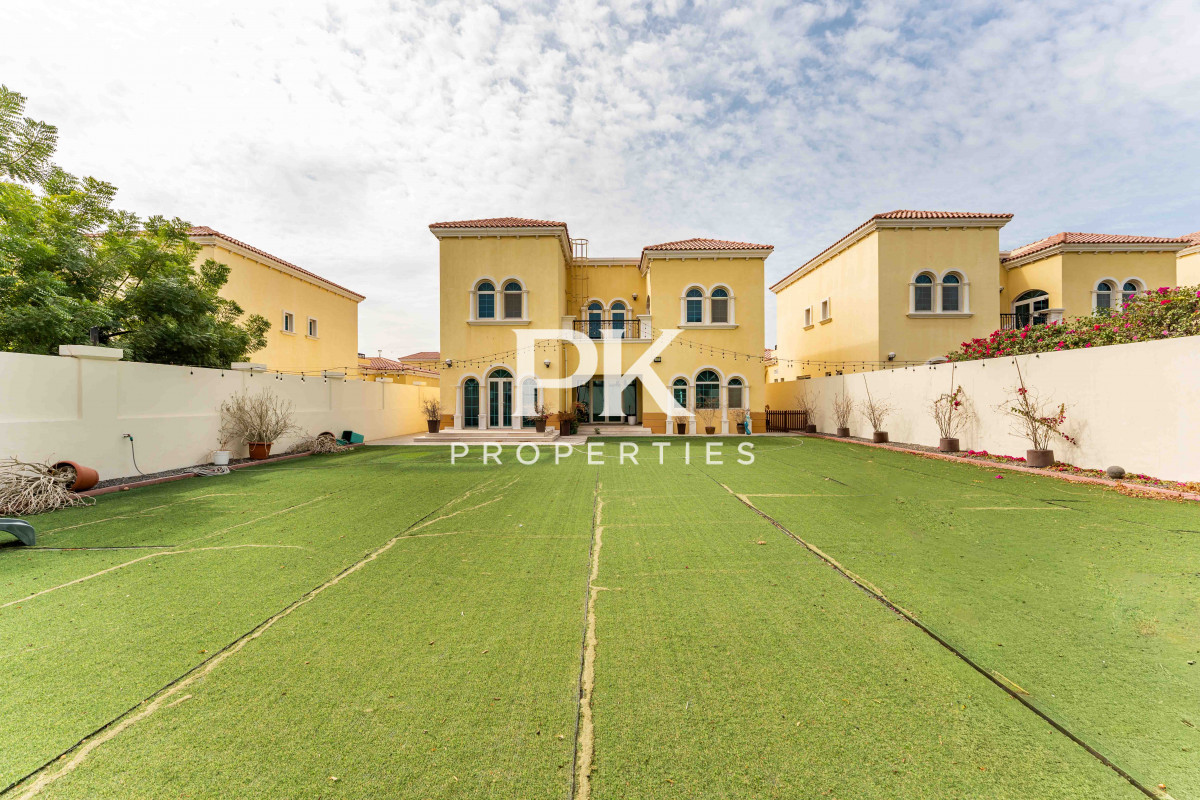 Well Maintained | Large Plot | Legacy Small