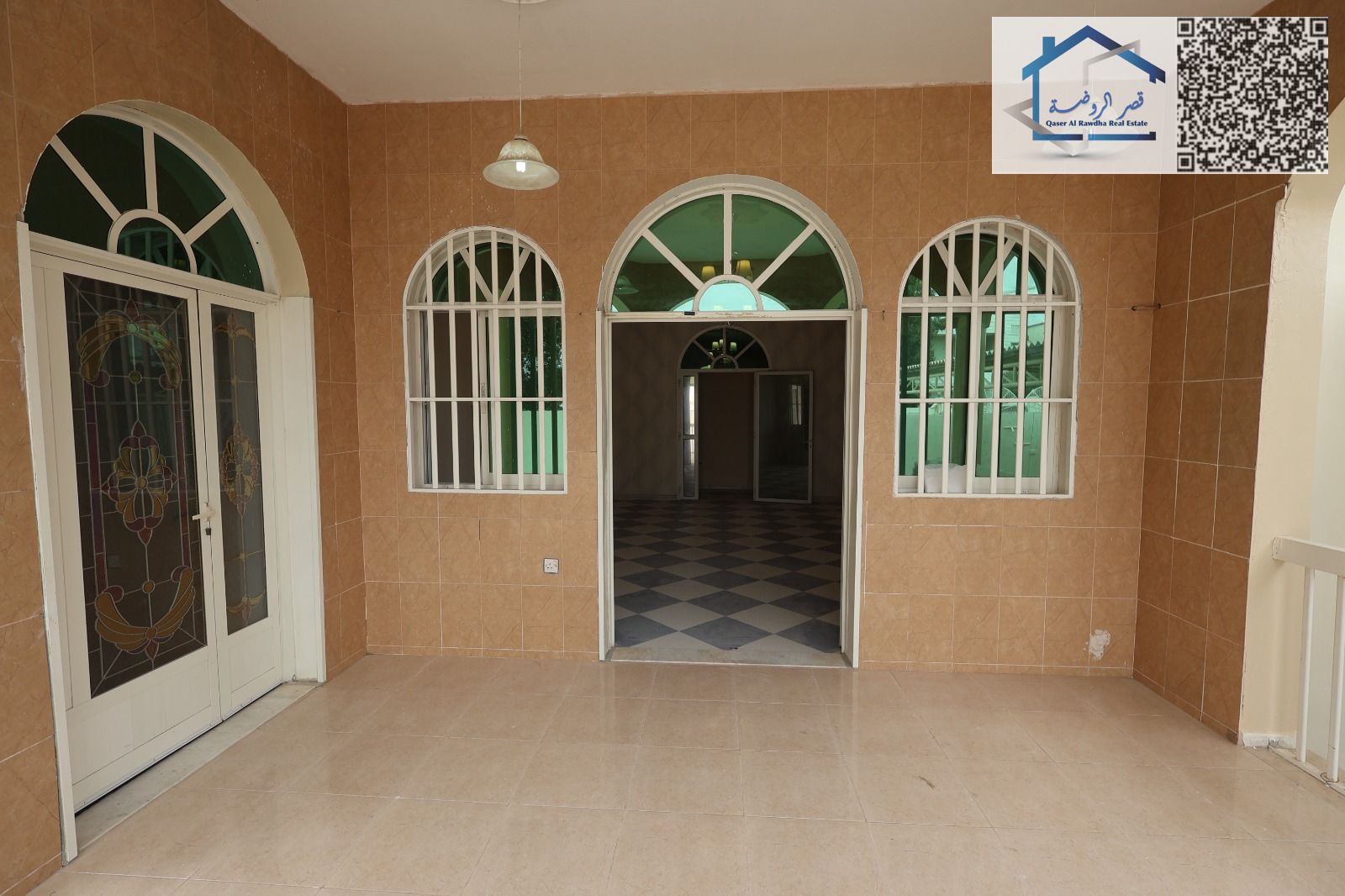 Villa for sale in Al Rawda 2, prime location, freehold, available to all nationalities. Land area: 10,000 sq ft.