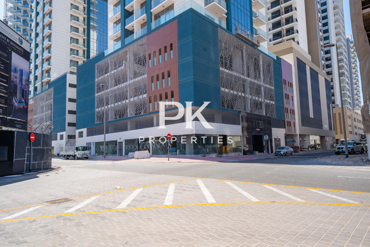 Prima Location | Direct Road View | High ROI