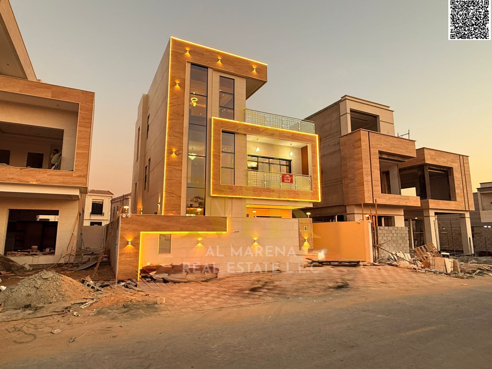 Luxury villa for sale in Al Yasmin neighborhood, modern design, spacious areas, at a special price. Two floors and a roof with a swimming pool, 6 room