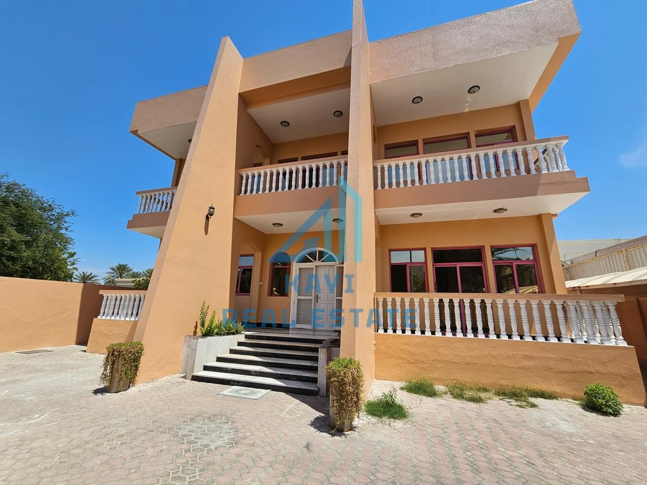 Spacious 5BR Family Villa for Rent in Al Jazzat