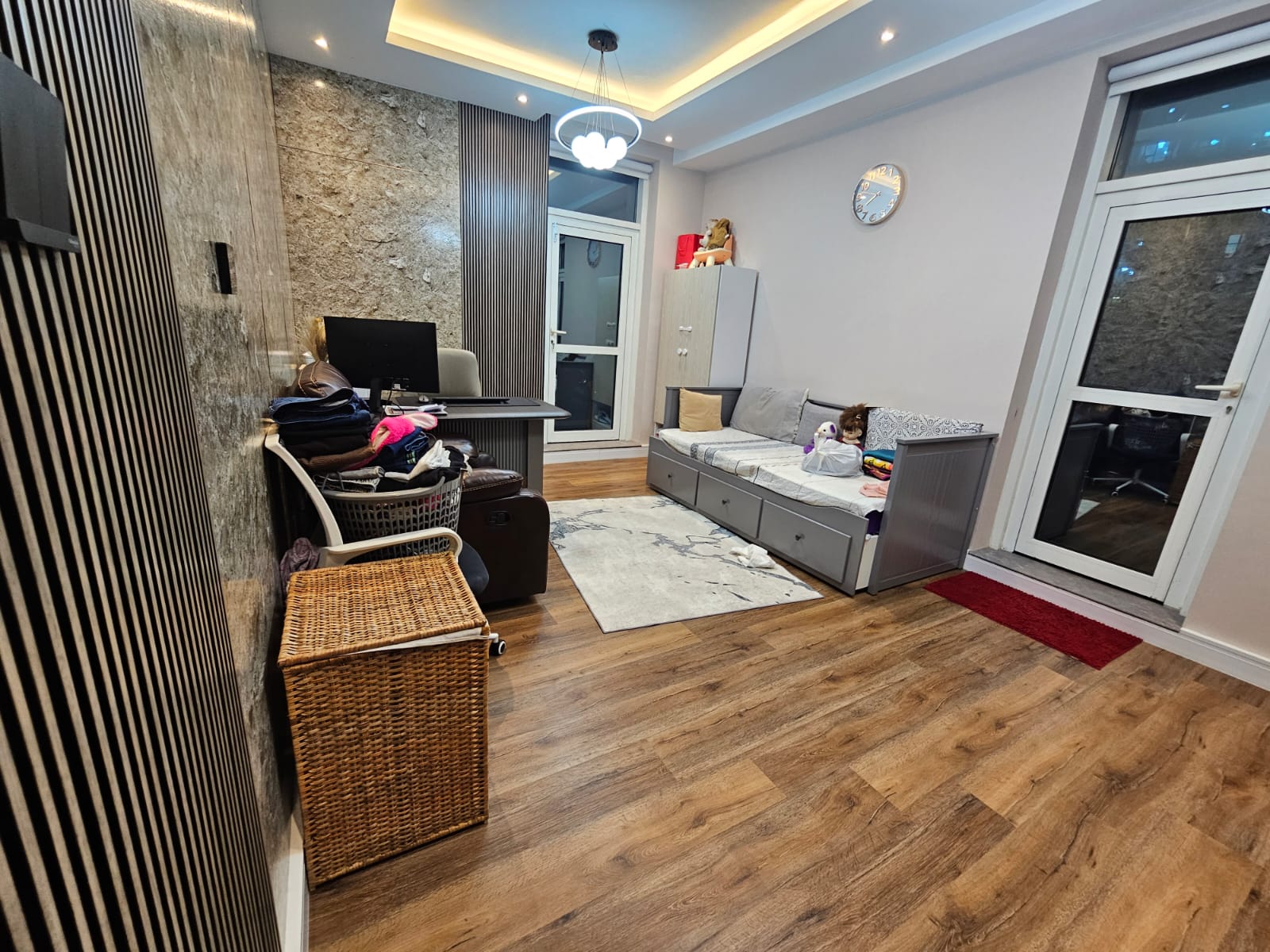 SPACIOUS / 3 BHK APARTMENT / WITH 2 PARKING / JUST IN 140K