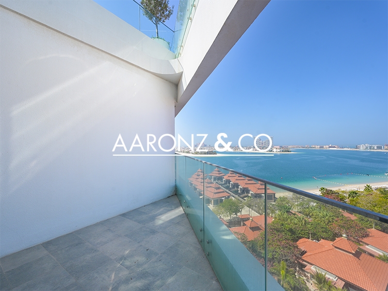 Vacant | Unfurnished | Stunning Sea View