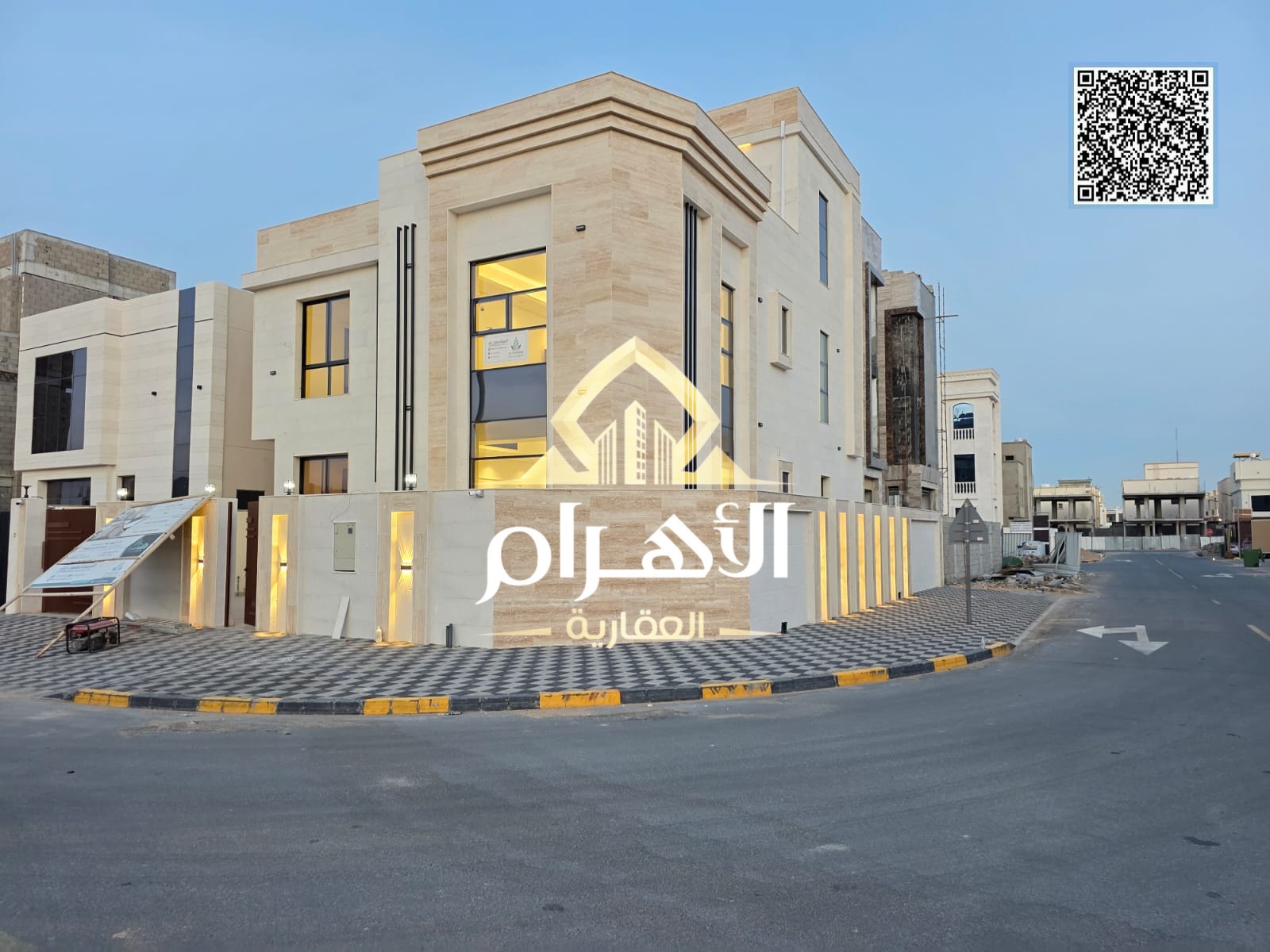 Own a corner villa with 7 bedrooms + maid's room - price includes water and electricity in Ajman, with a large built-up area - close to the Dubai exit