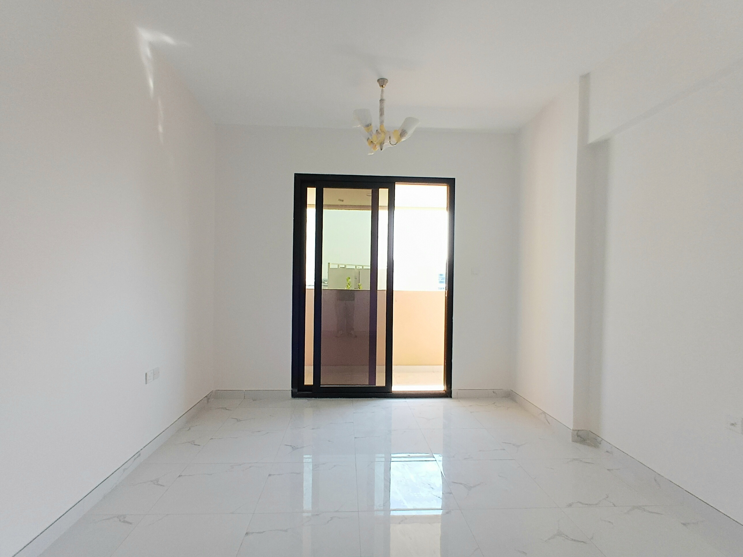 Brand new luxury 1BR with baloney open View just 39k