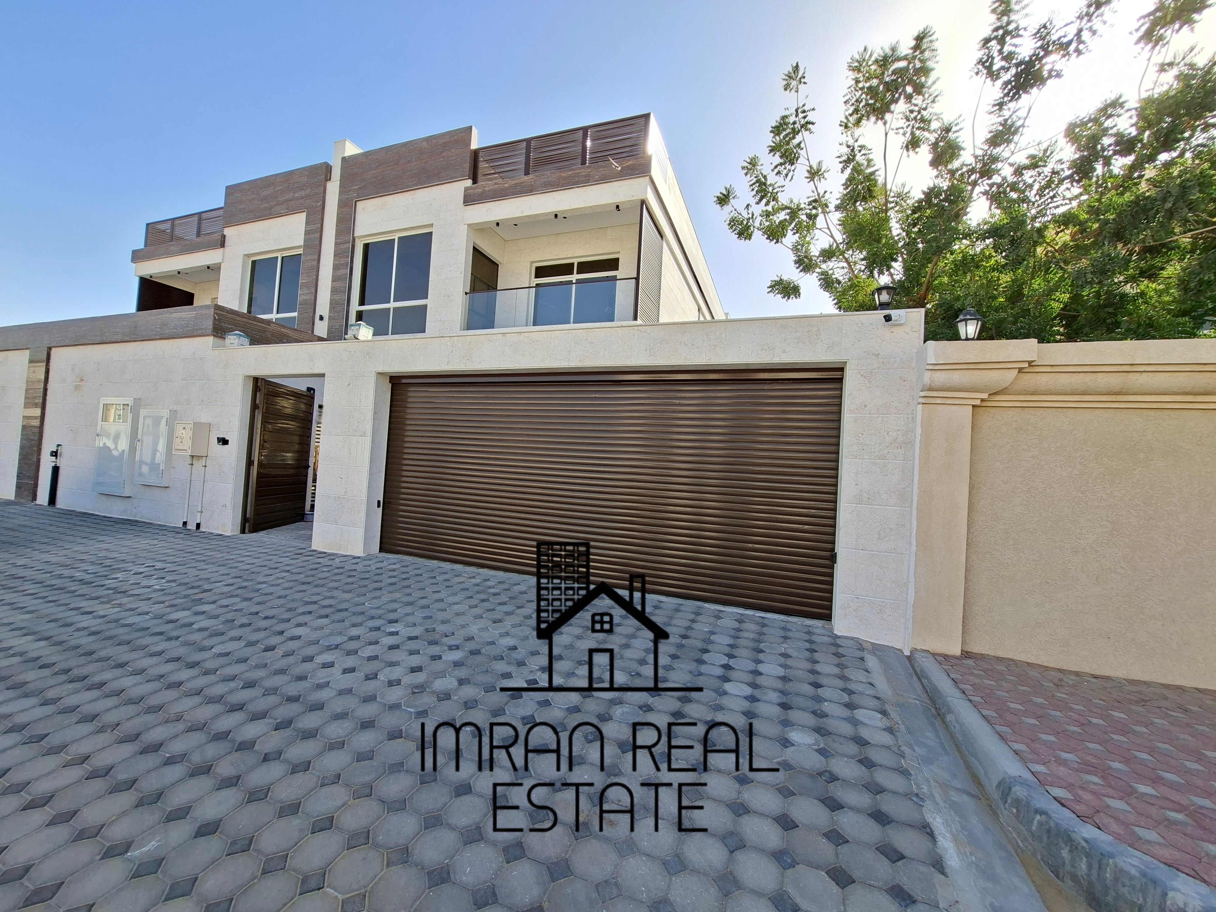 New Modern 5BR Luxury Villa ready to move