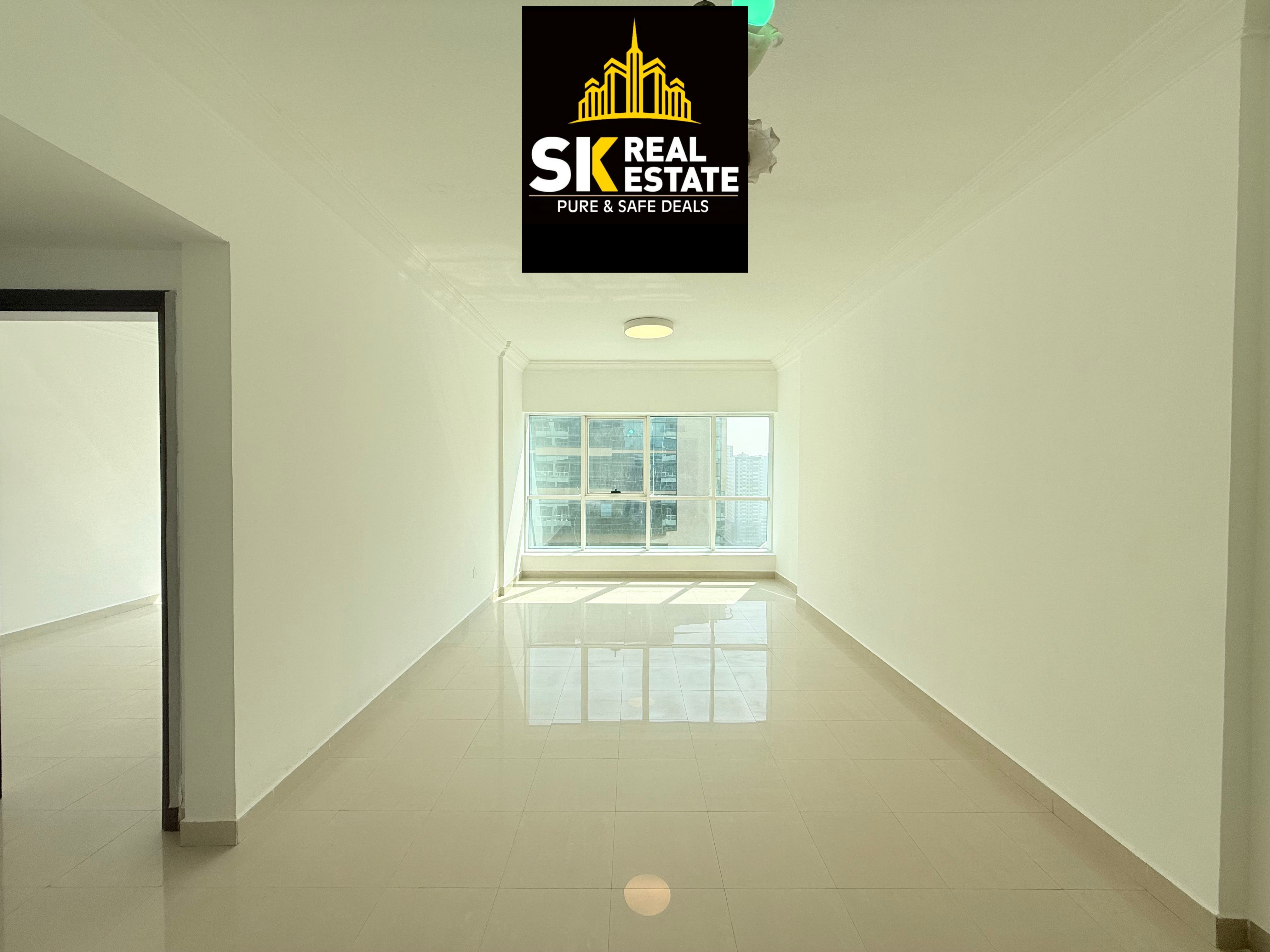 READY TO MOVE 3 YEARS FIX RENT LAVISH ONE BHK WITH BUILT IN WARDROBES WITH GYM & POOL ON A VERY PRIME LOCATION EASY TO DUBAI EXCESS