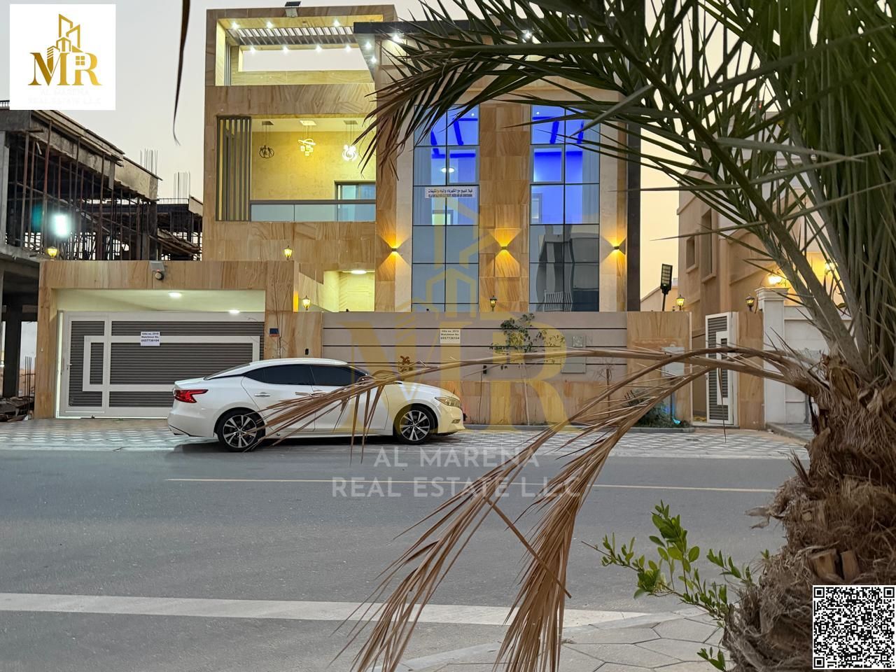 Two-story villa with a rooftop, including electricity, water, and air conditioning. Freehold ownership for all nationalities.
