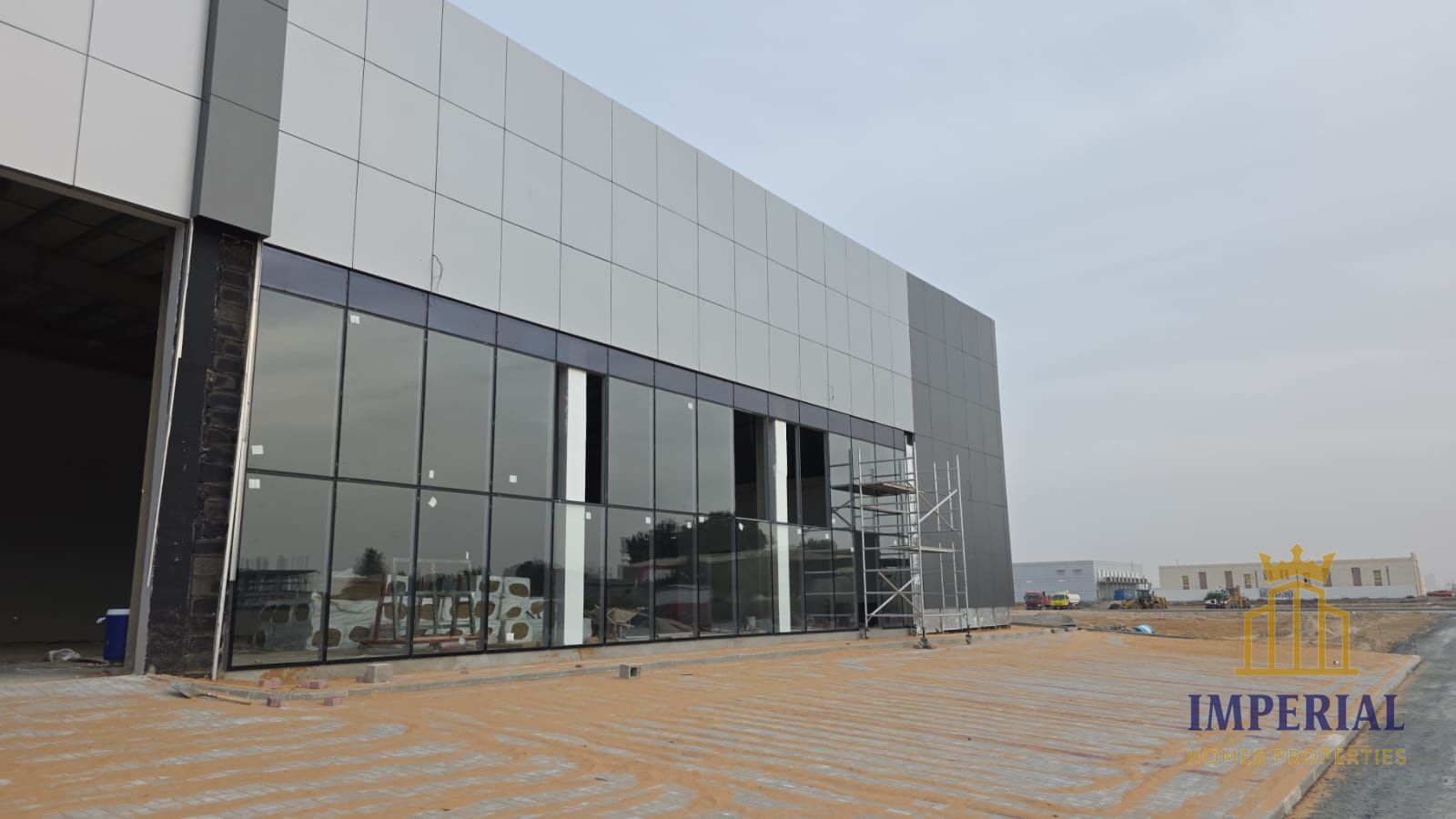 75,000 sq ft warehouse with 650 kW electricity