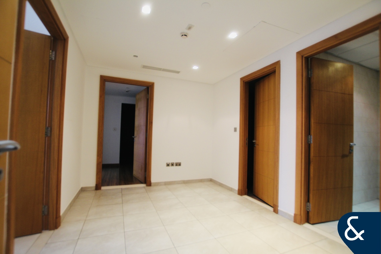 Unfurnished | 3 Bed | B Type | Double Balcony