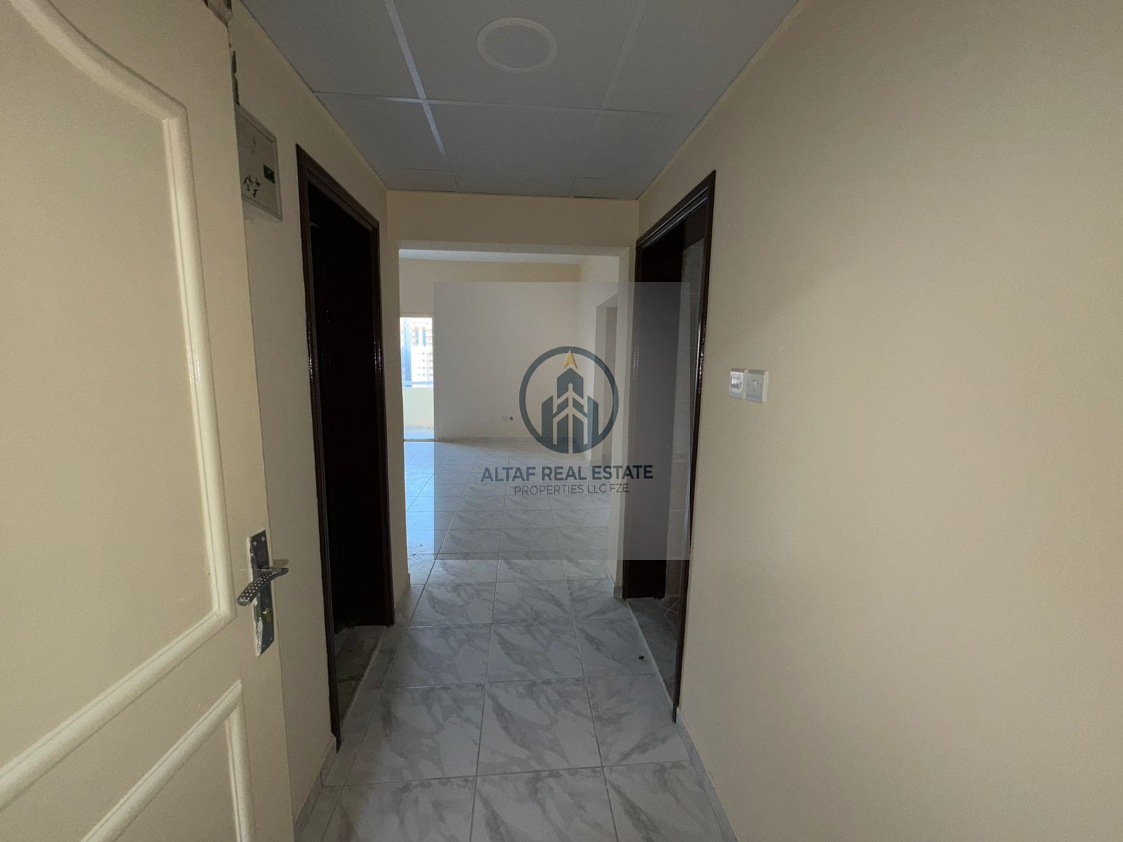Spacious 2BHK with balcony Central AC & Gas in Just 43k