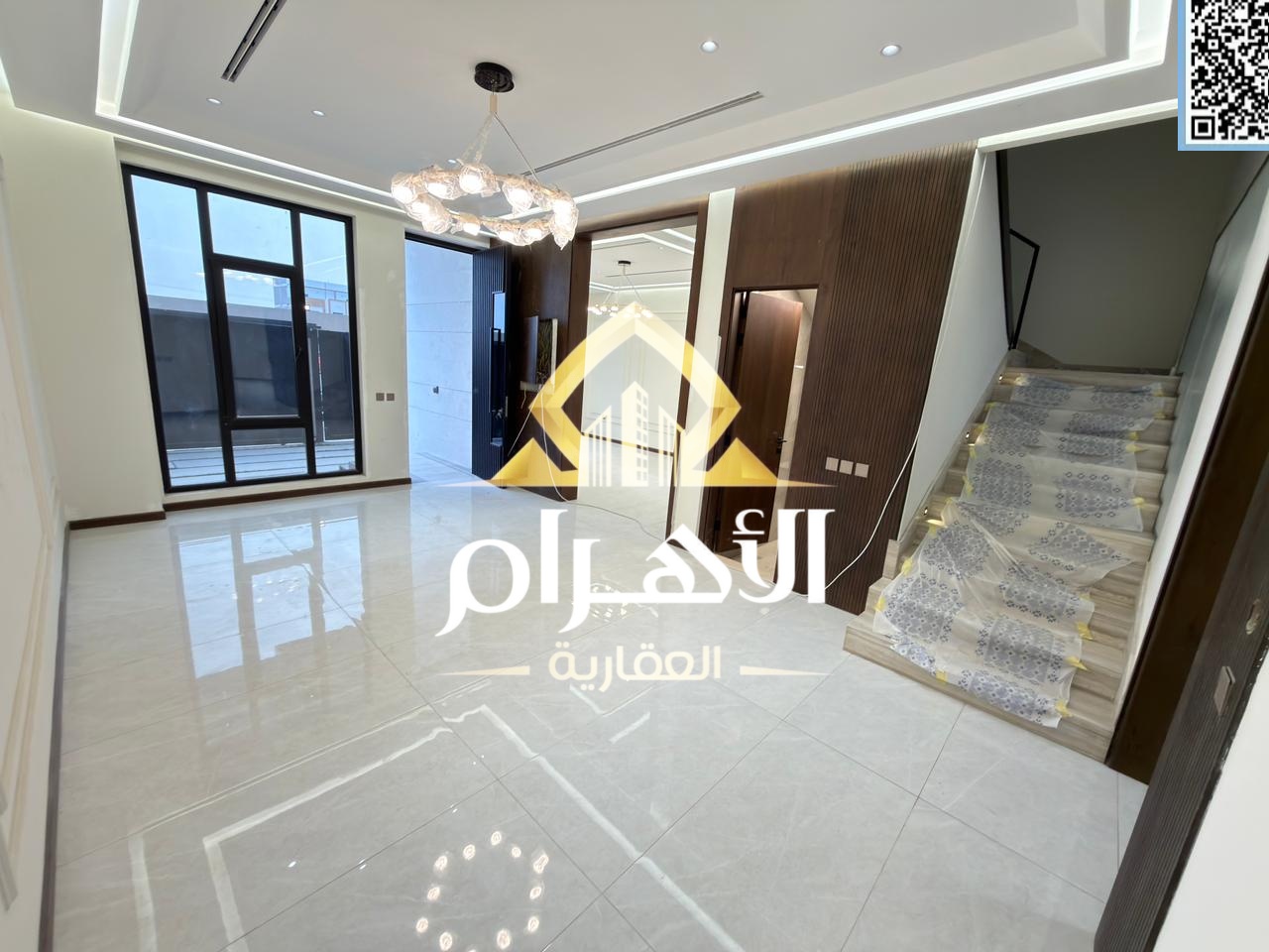 Luxury villa in Al Yasmin, Ajman, ready for immediate occupancy with high-end finishes and spacious living areas. Freehold ownership for all nationali