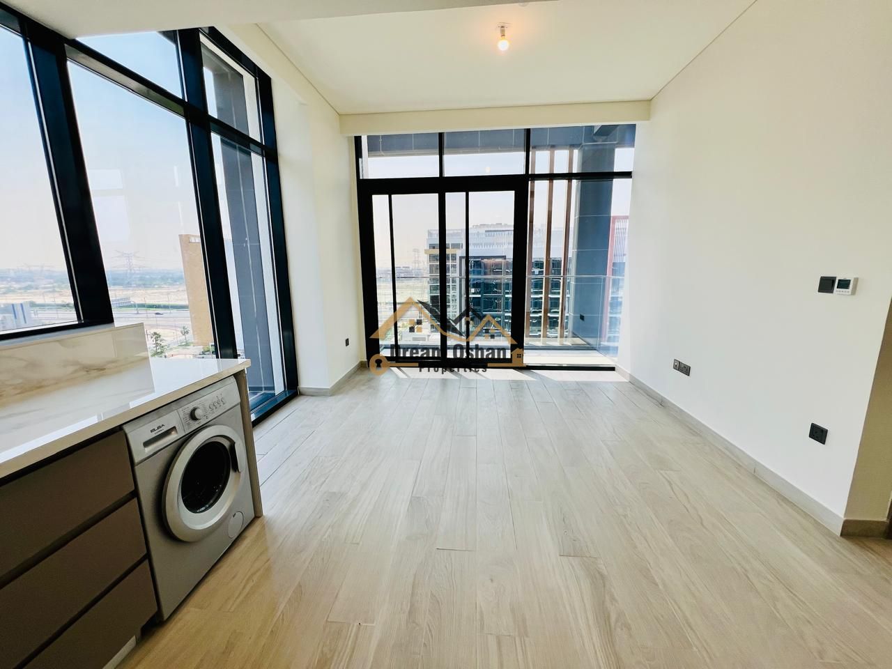 Ready To Move - Huge Size | All Amenities