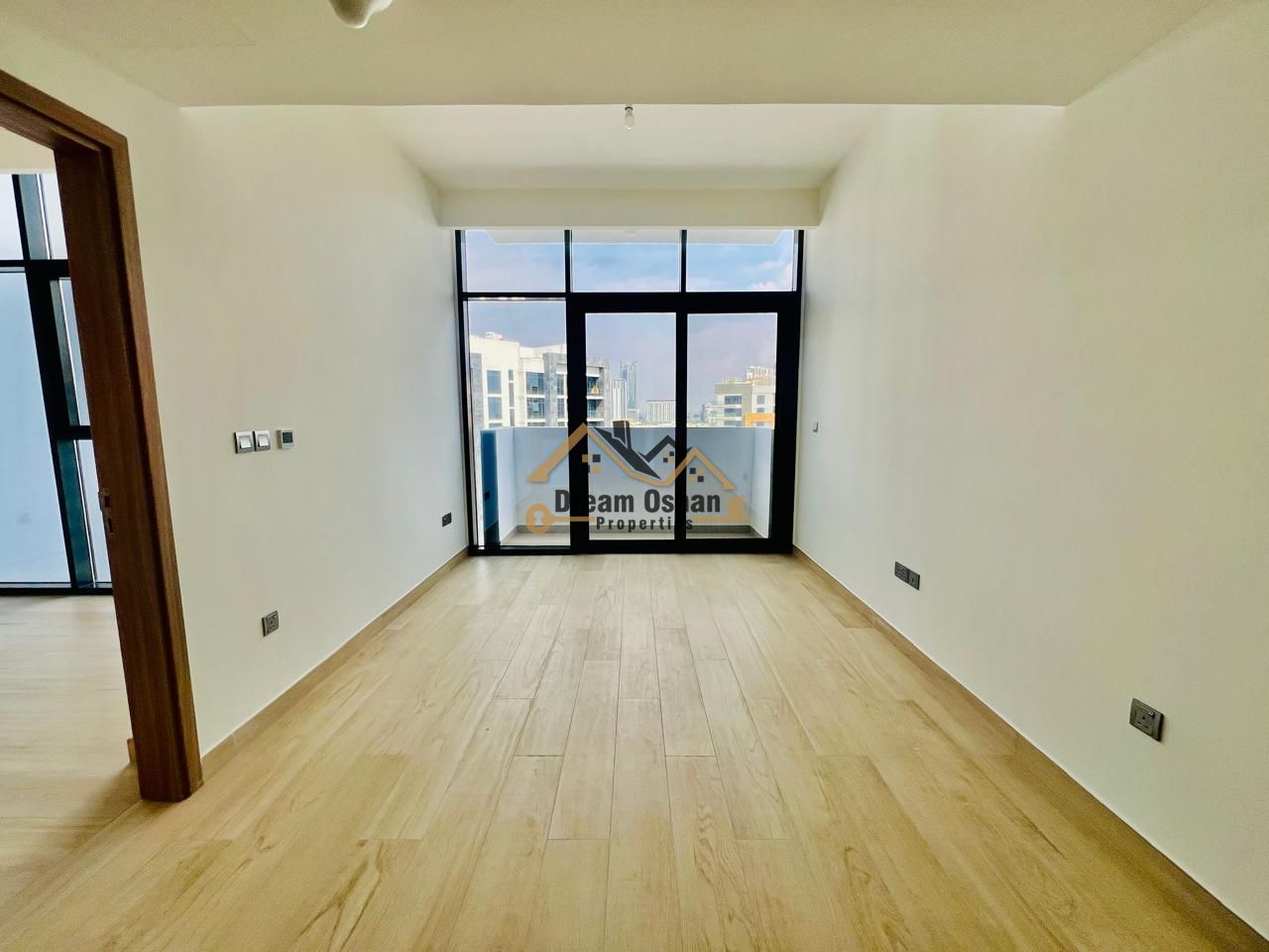 Community View - Bright Unit | Modern Style