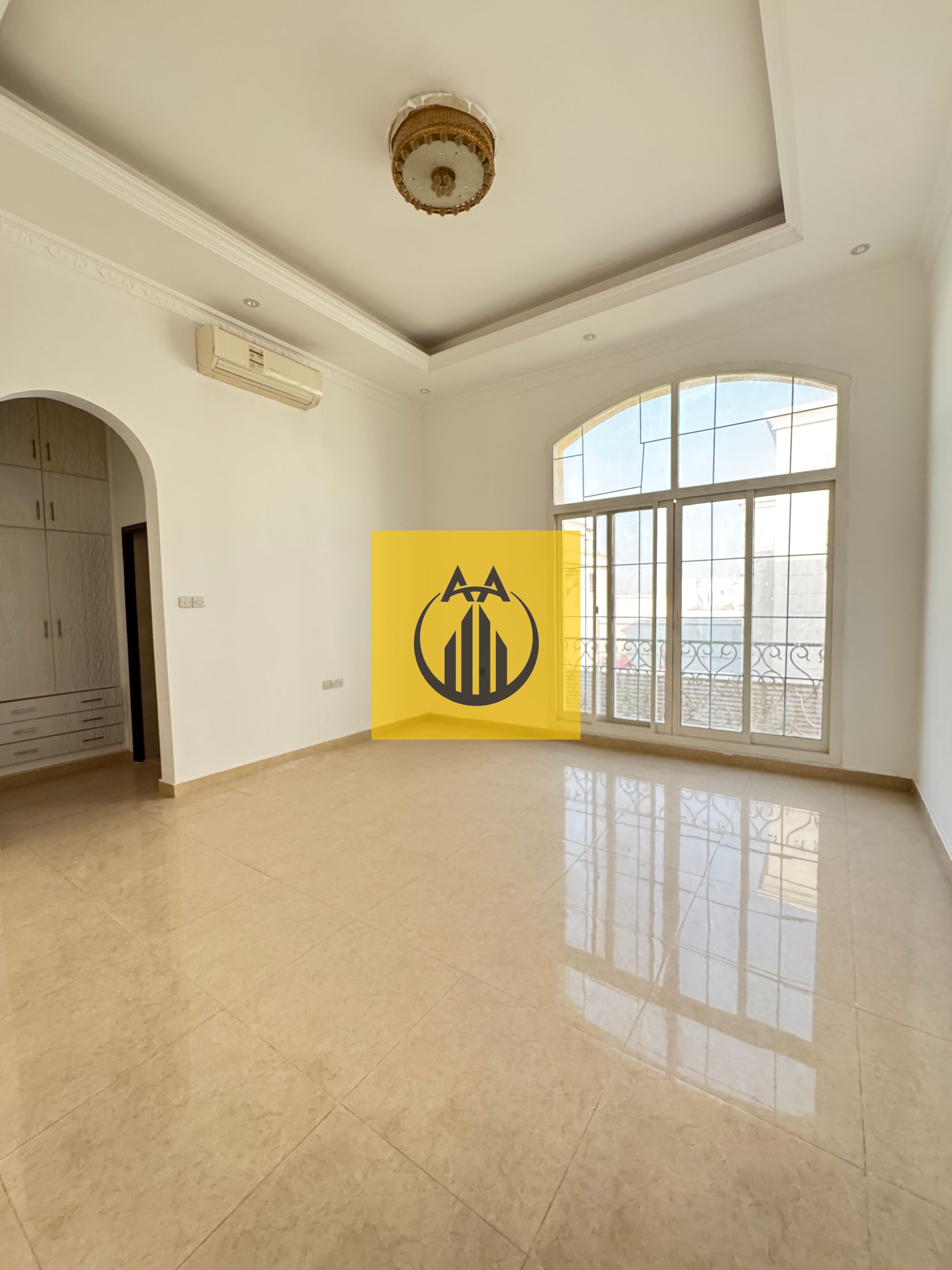 Villa for rent in al khawaneej 2 5 master bedrooms