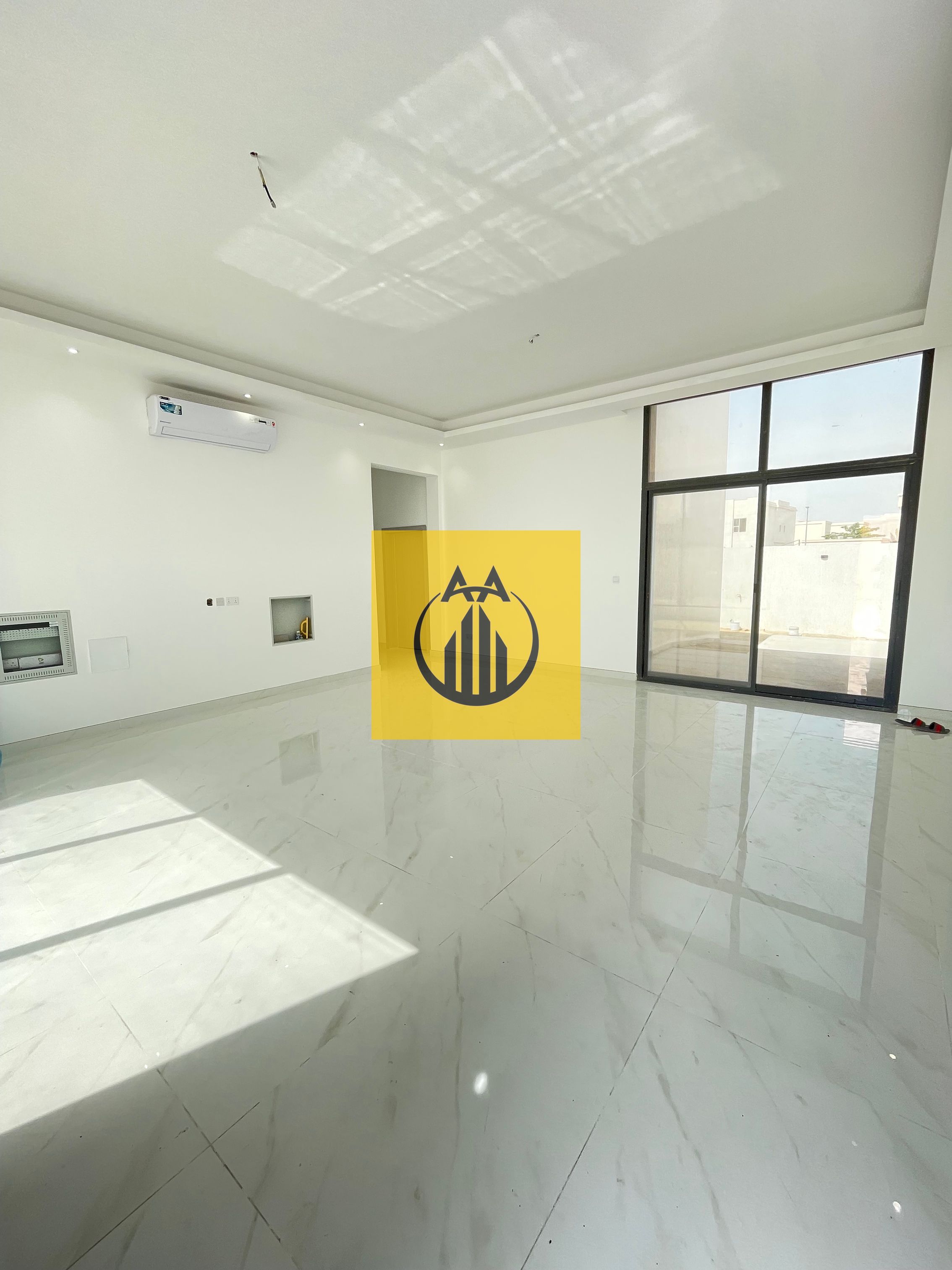 Villa in al barsha2 3 master bedrooms