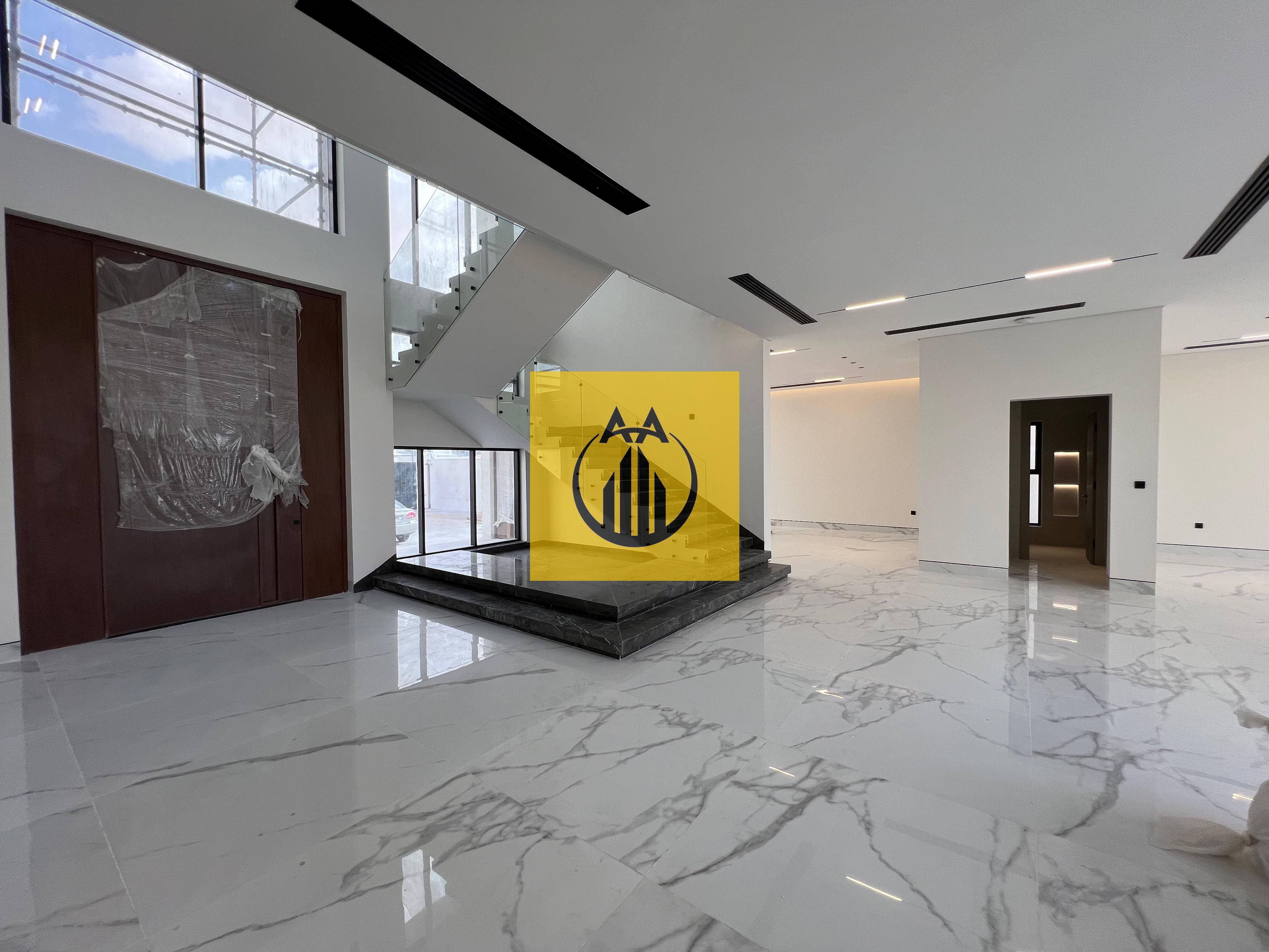 Villa for rent in al khawaneej 2 4masterbedrooms+majlis+hall