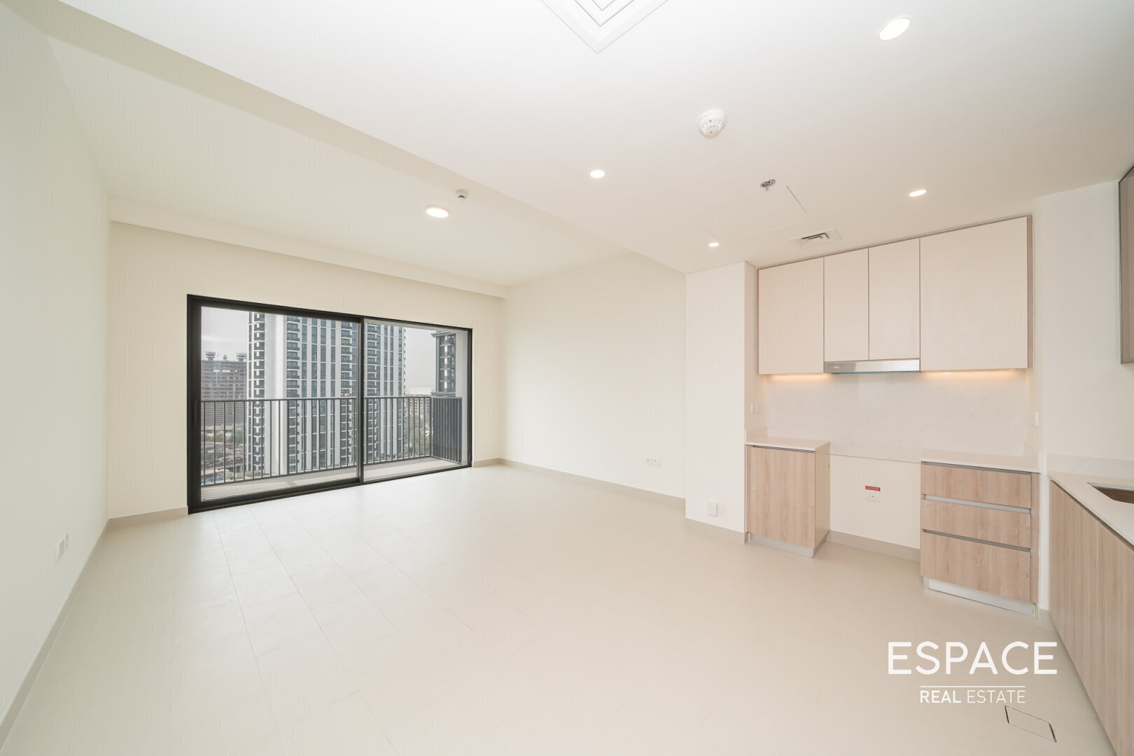 Top Floor | Exclusive | Park View