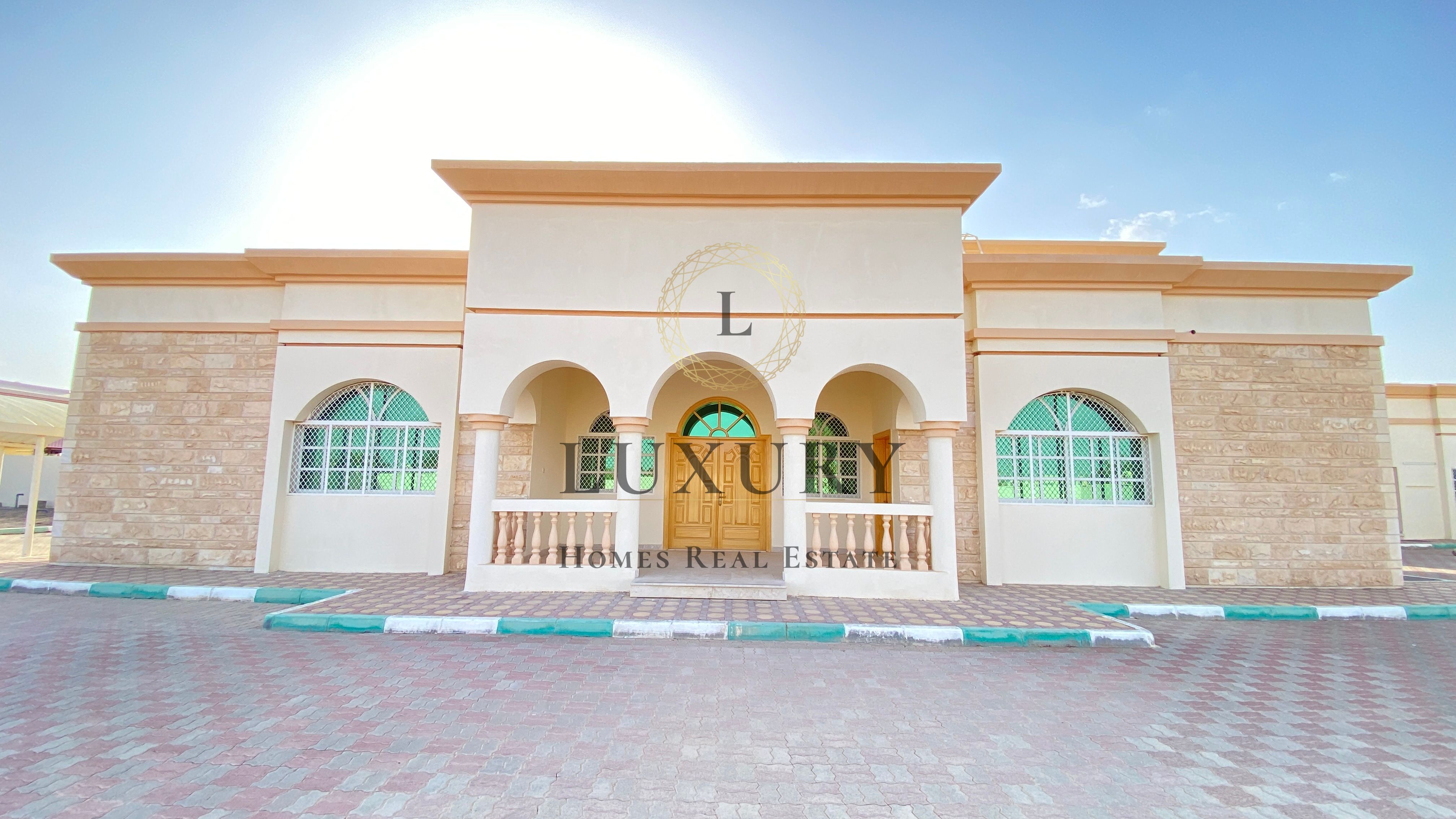 Private Entrance | Built in Wardrobes | Covered parking
