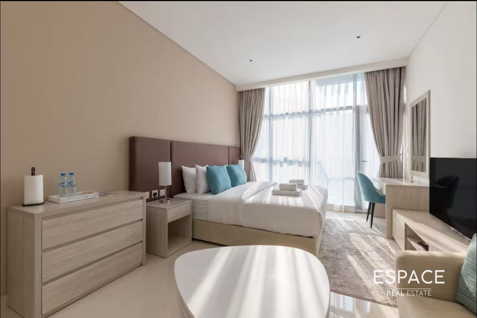 Private Beach | Sky Pool | Mall Access