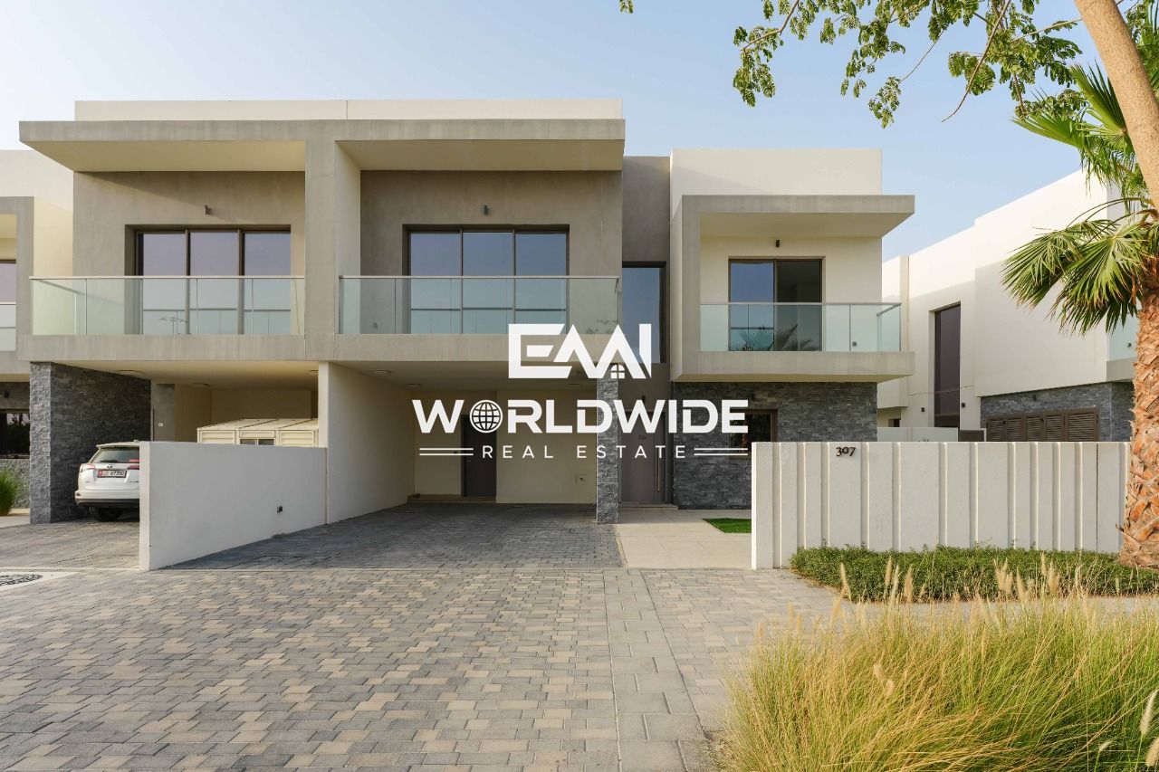 Luxury Golf Villa | Premium Corner | Vacant Now