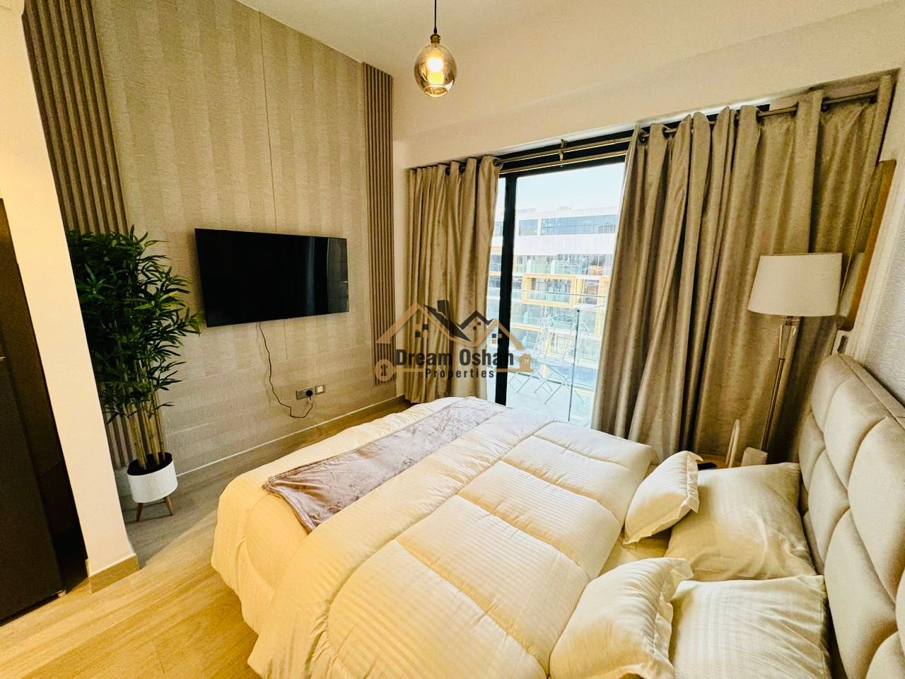 Fully Furnished - High Floor - Pool View