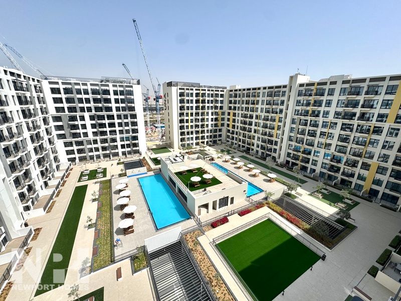 Modern Unit | Brand New | Pool View | Tenanted