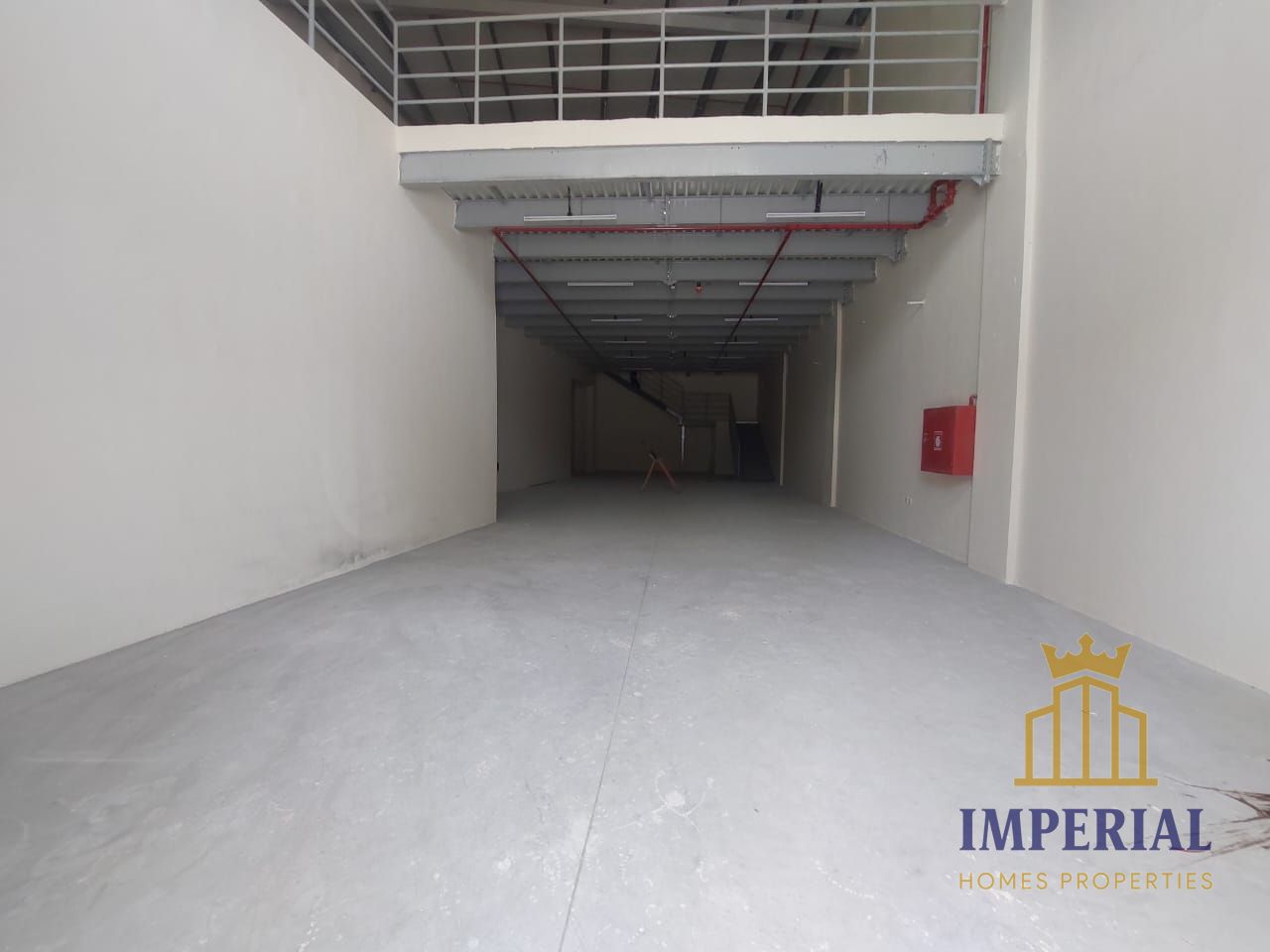 Warehouse for rent in Al Jerf Industrial Area - Ajman With Mezzanine A great opportunity for Industrial and commercial businesses,