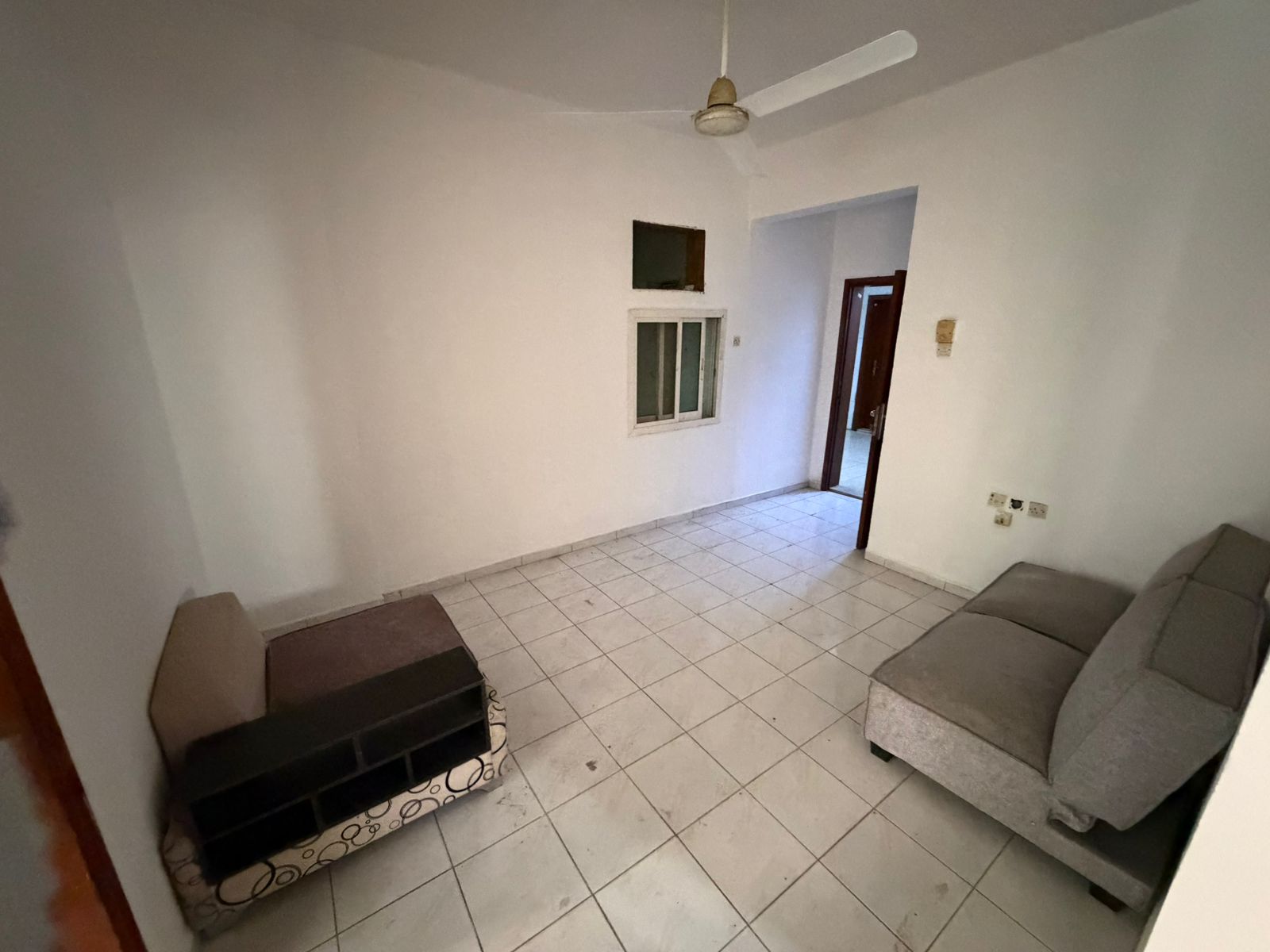We now have the lowest prices, excellent location, large spaces, a very suitable location for everyone, with maintenance provided by the owner.