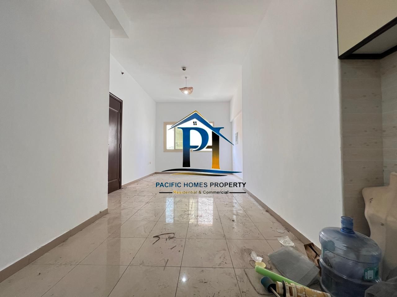 Studio Available 40k Near RTA bus station