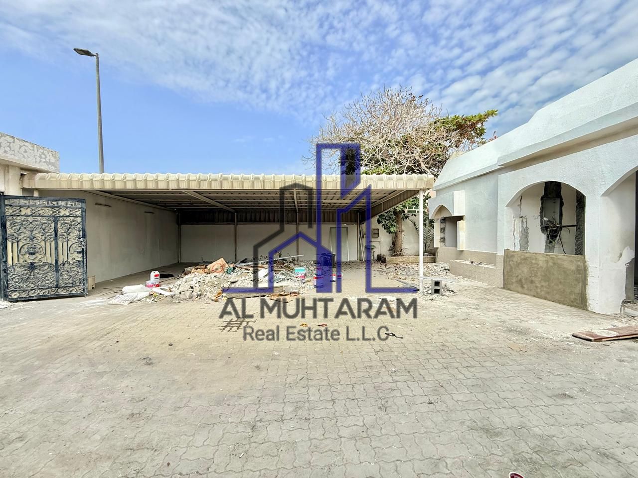 Luxurious 9bhk business villa for rent with big parking
