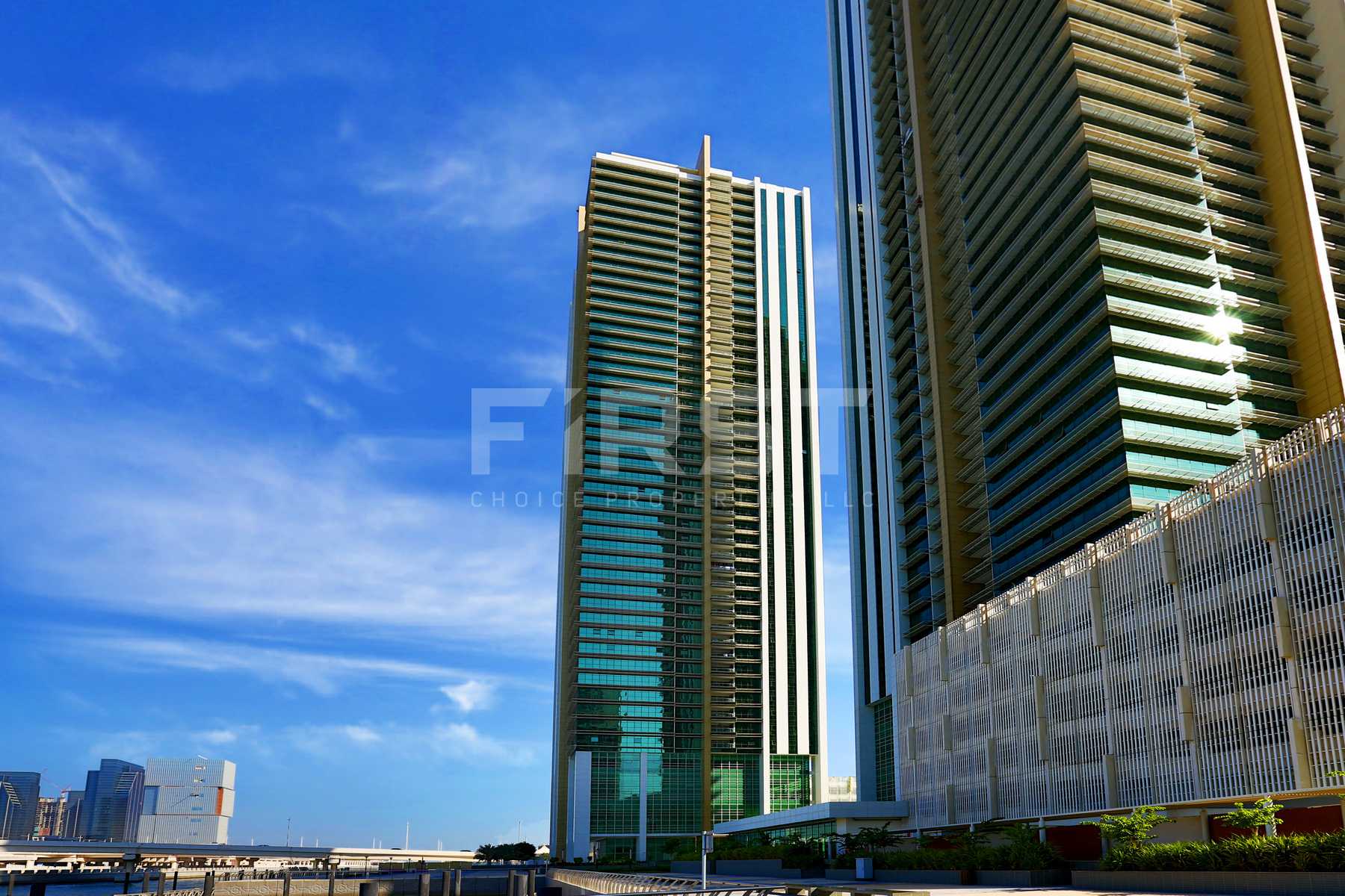 Waterfront 2-Bedroom Apartment with Panoramic Sea Views