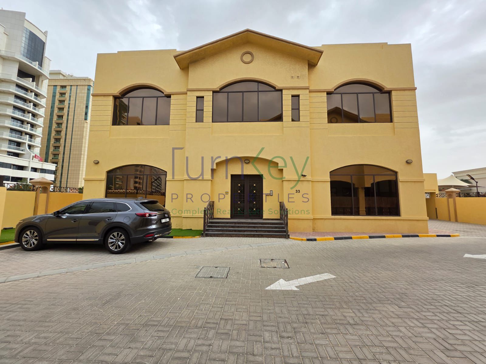 Independent 6-BR Villa|Unfurnished| Double Storey