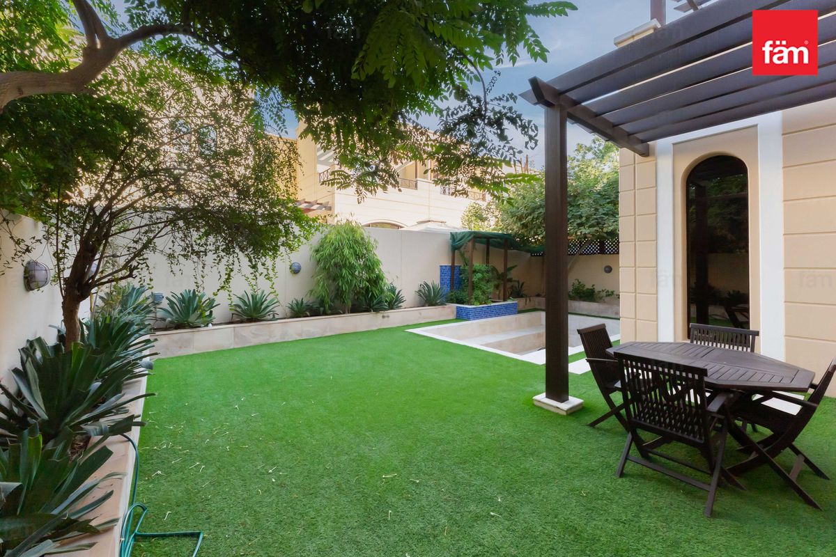 VOT | Facing Park | Very Well Maintained