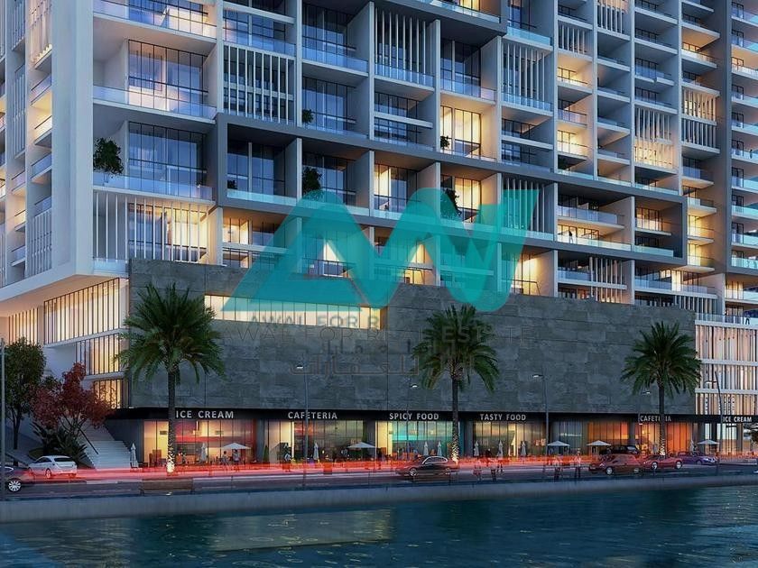 Elegant Studio Apartment | Canal View