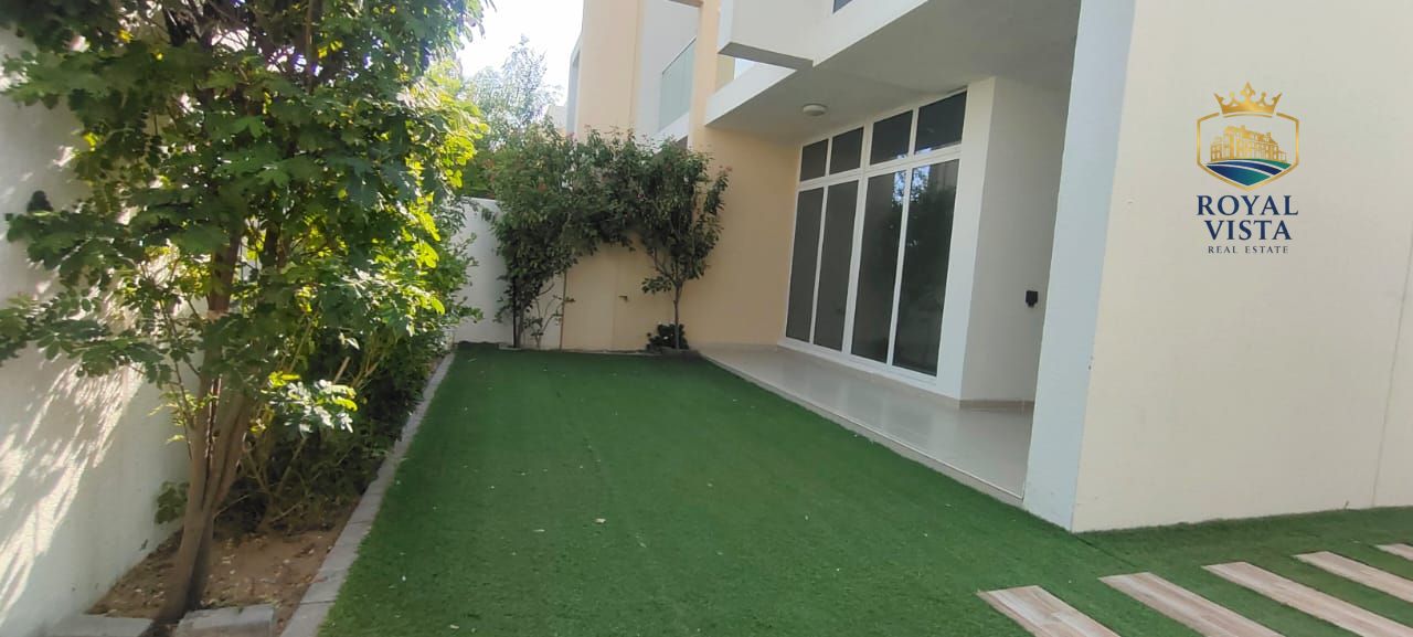 Ready to Move in | 3 Bedroom Townhouse | Perfectly Price | Prime Area